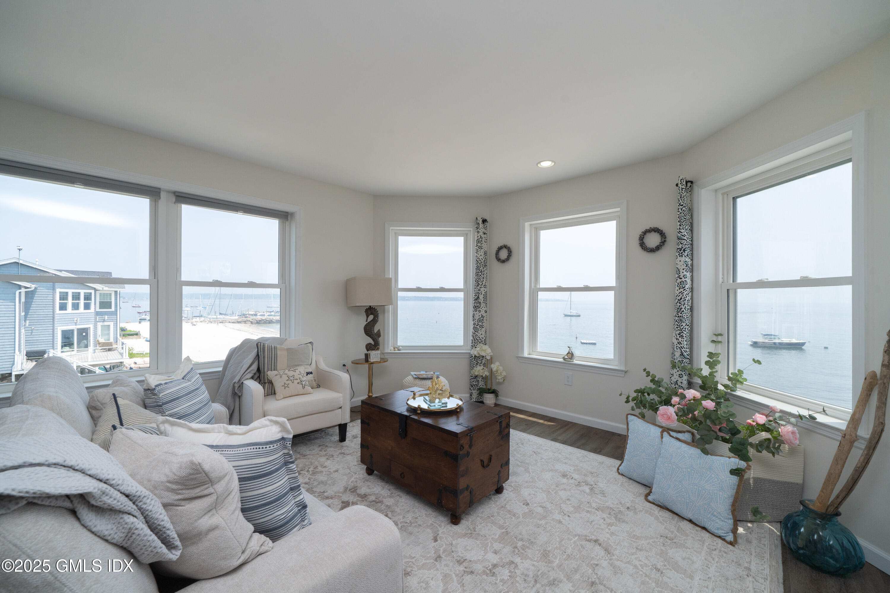 22 Shore Road