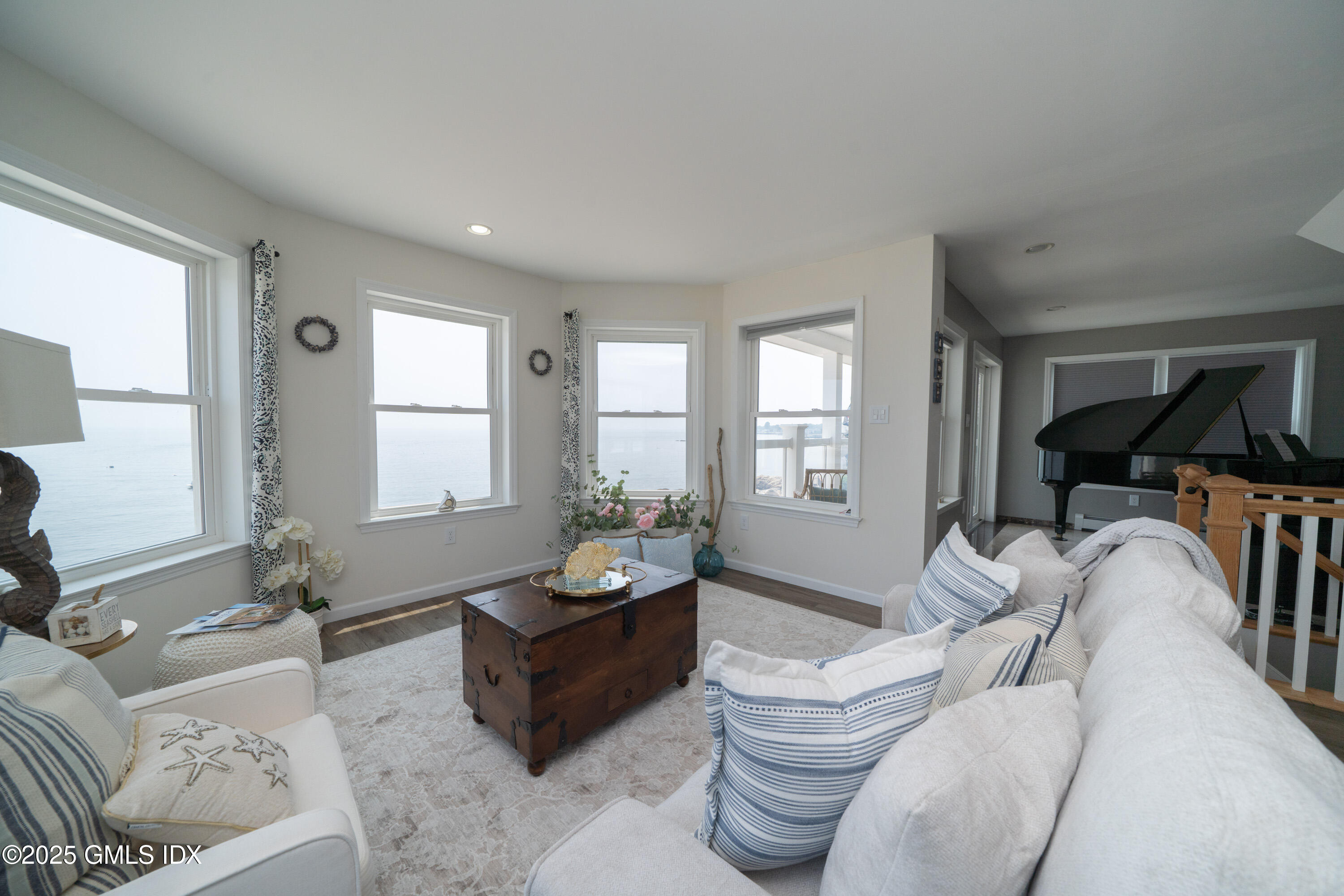 22 Shore Road
