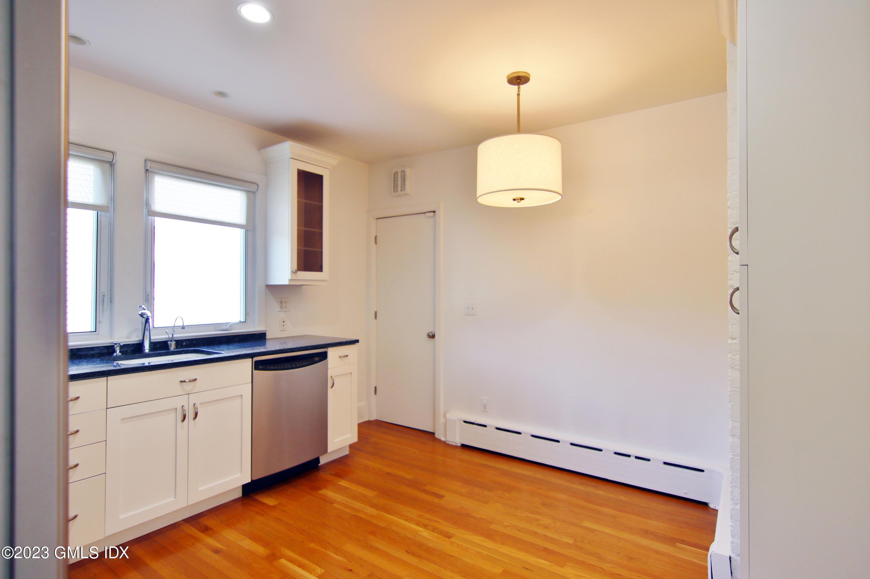 194 HAMILTON Avenue, 1st Floor