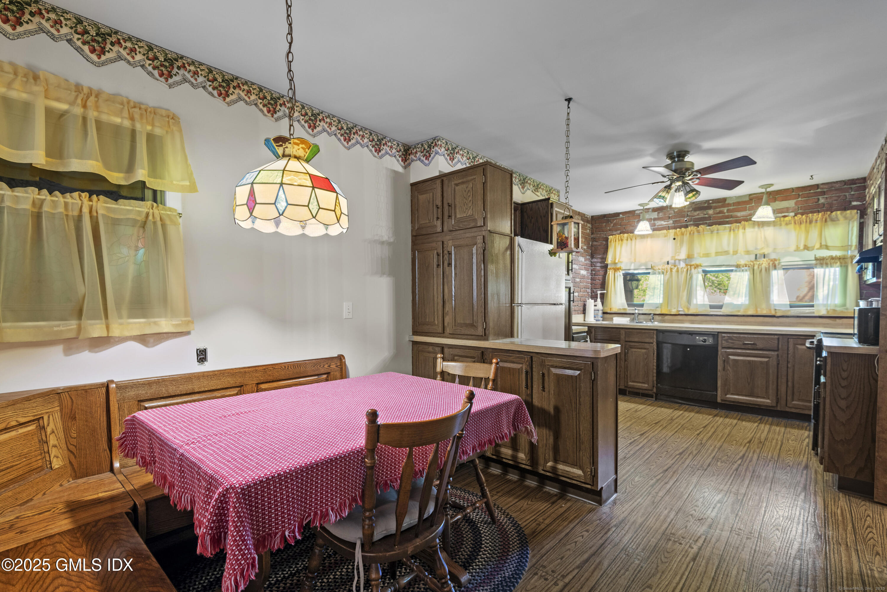 337 WOODBINE Road