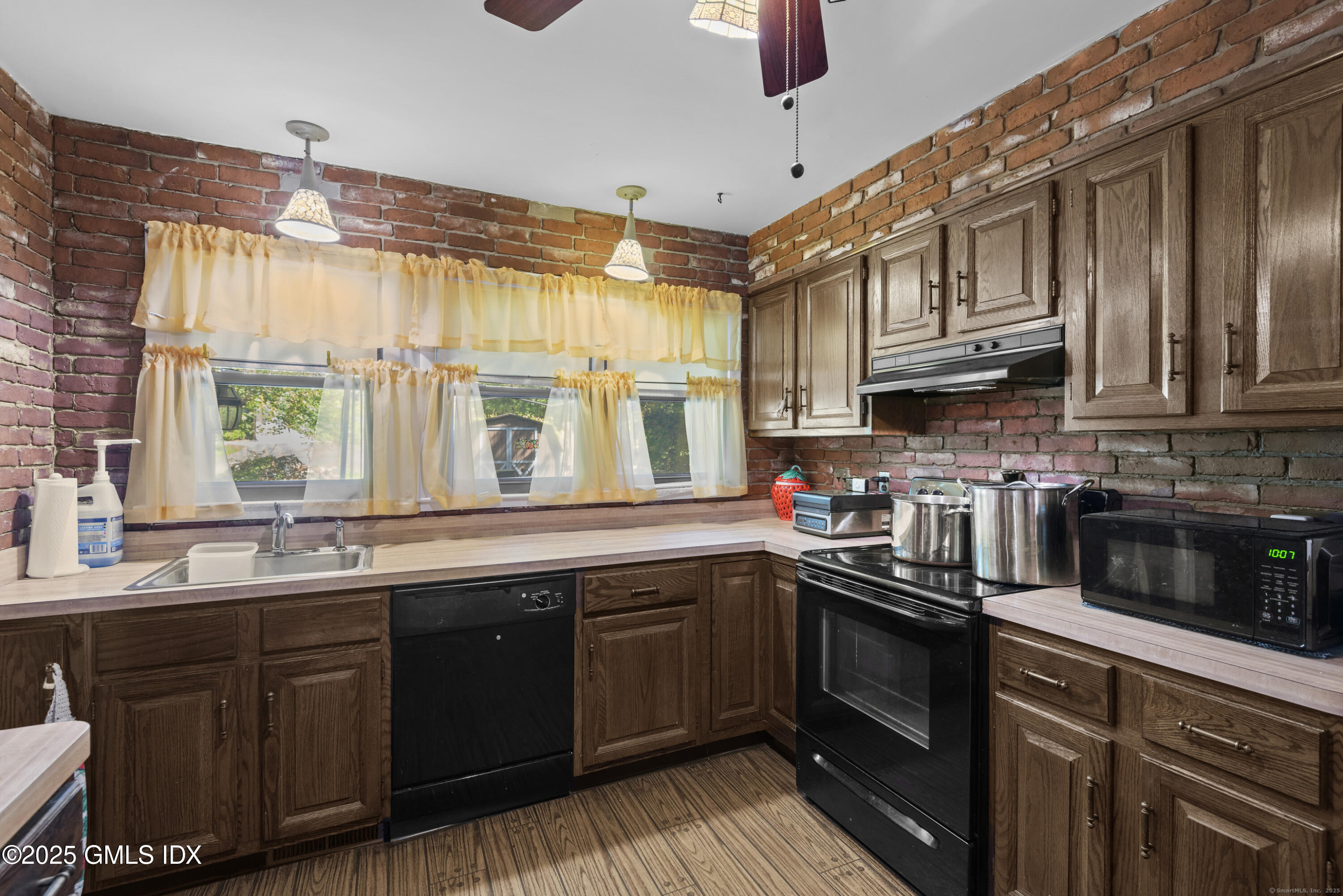 337 WOODBINE Road