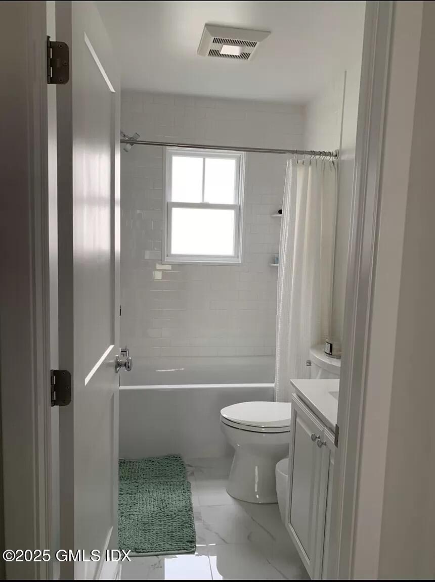 89 W View Street, First Fl.