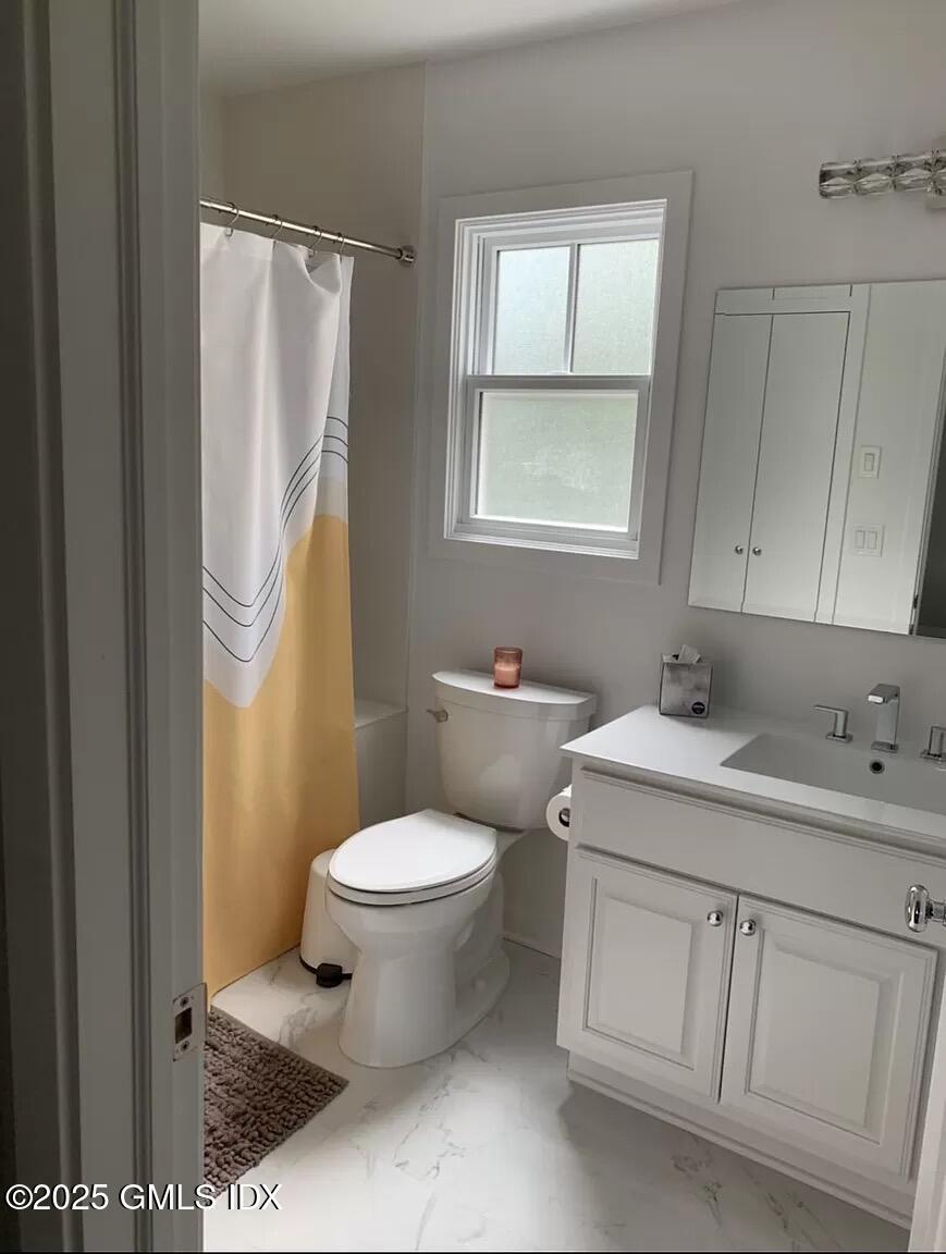 89 W View Street, First Fl.