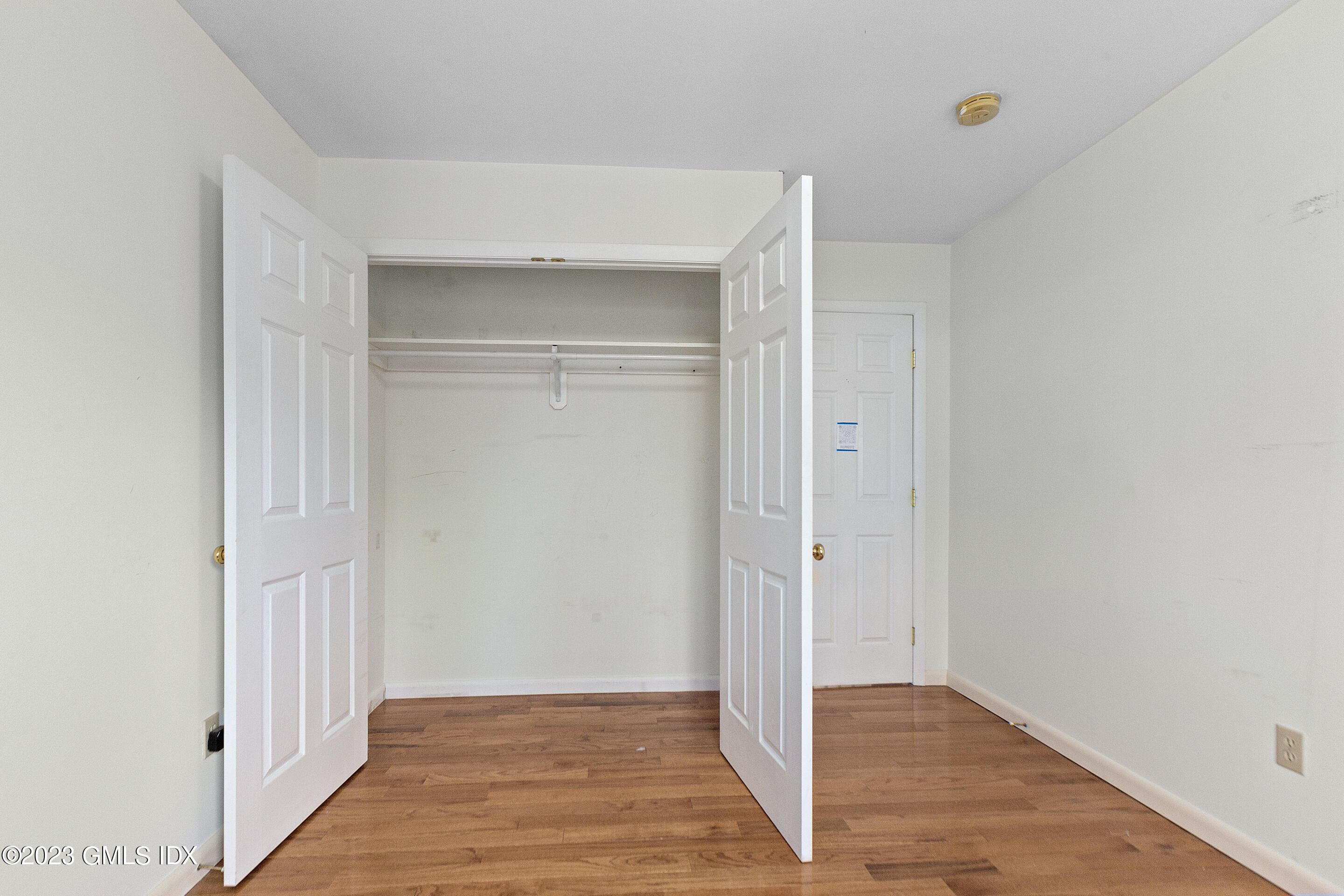 2 WALKER Court