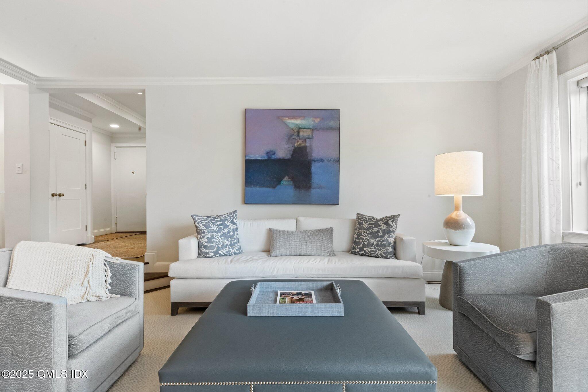 40 W Elm Street, 5A