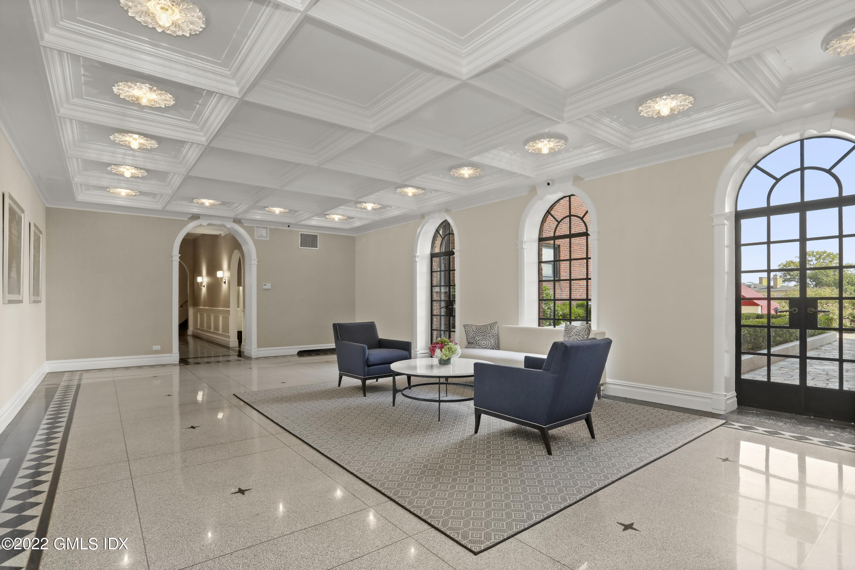 40 W Elm Street, 5A