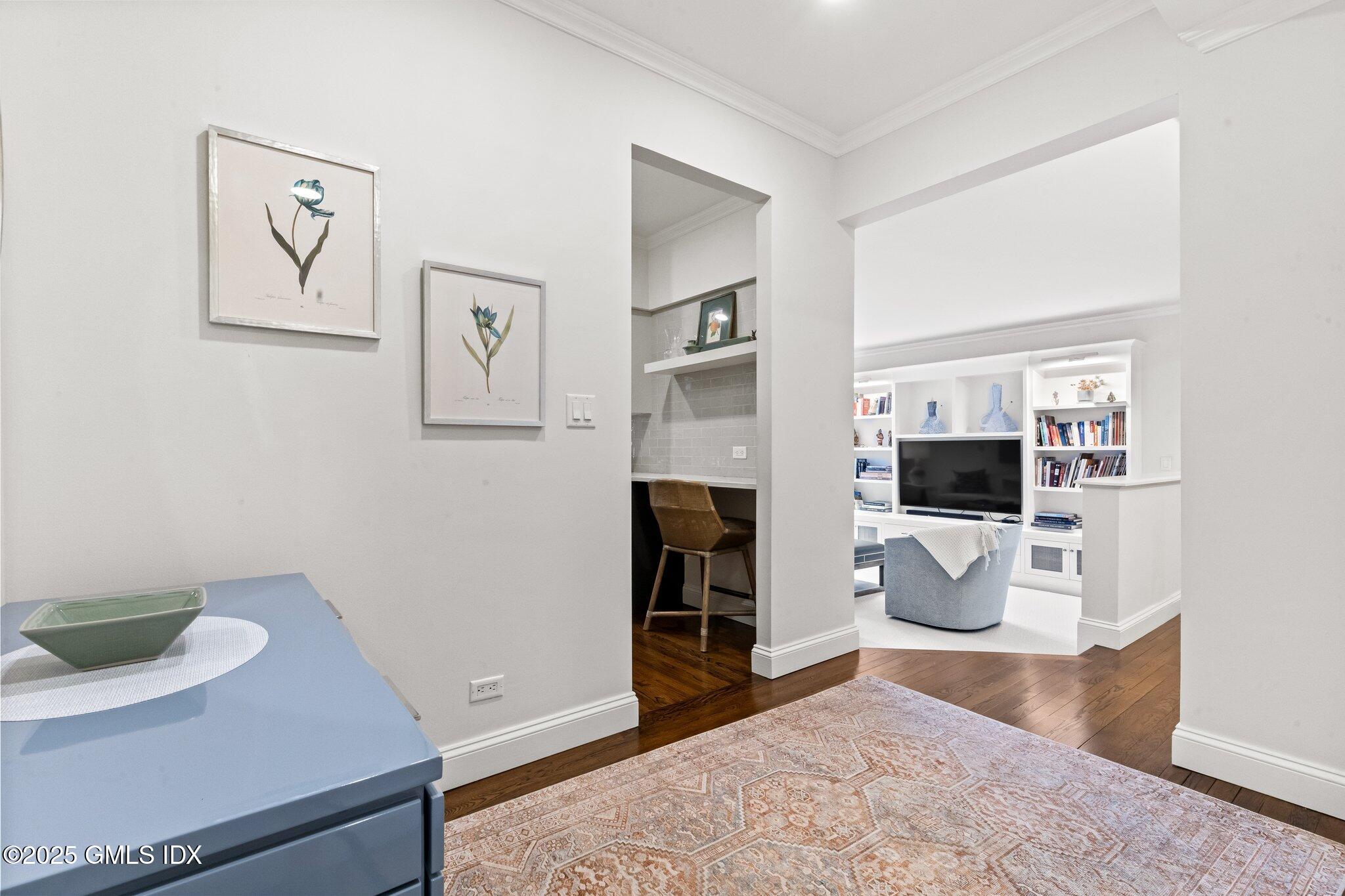 40 W Elm Street, 5A
