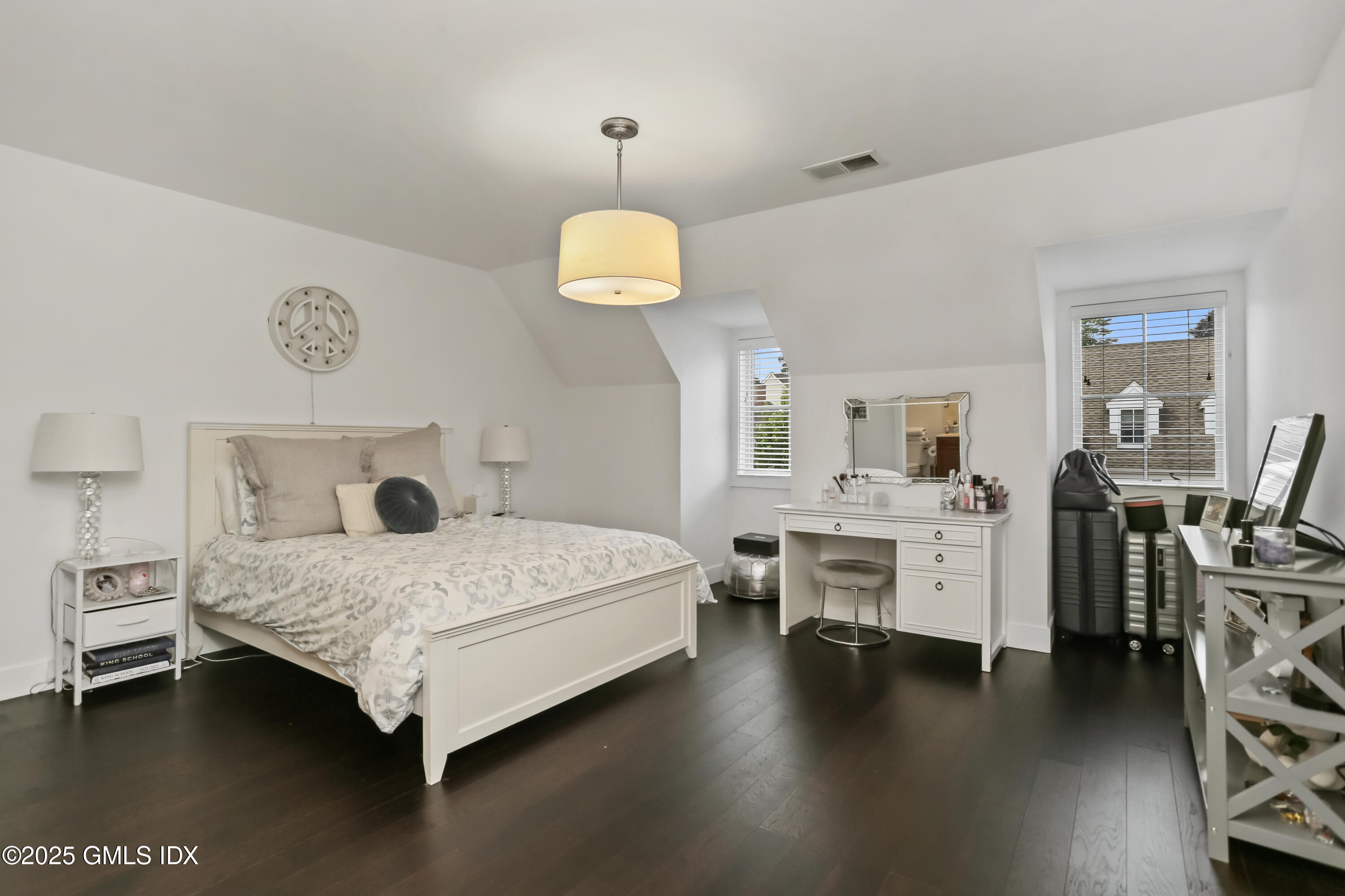 77 HAVEMEYER Lane, 27