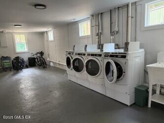 104 PEMBERWICK Road, 3