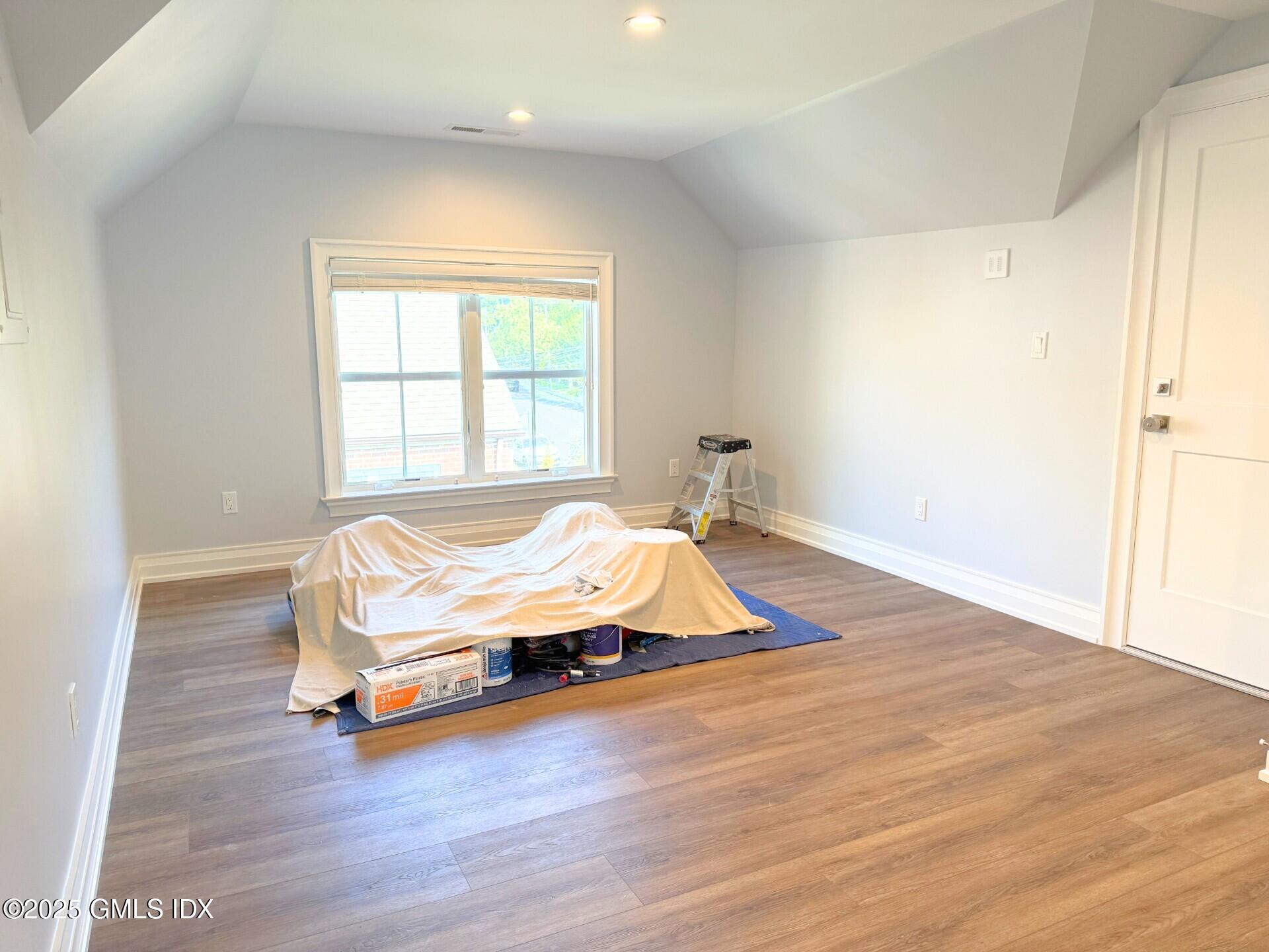 104 PEMBERWICK Road, 3