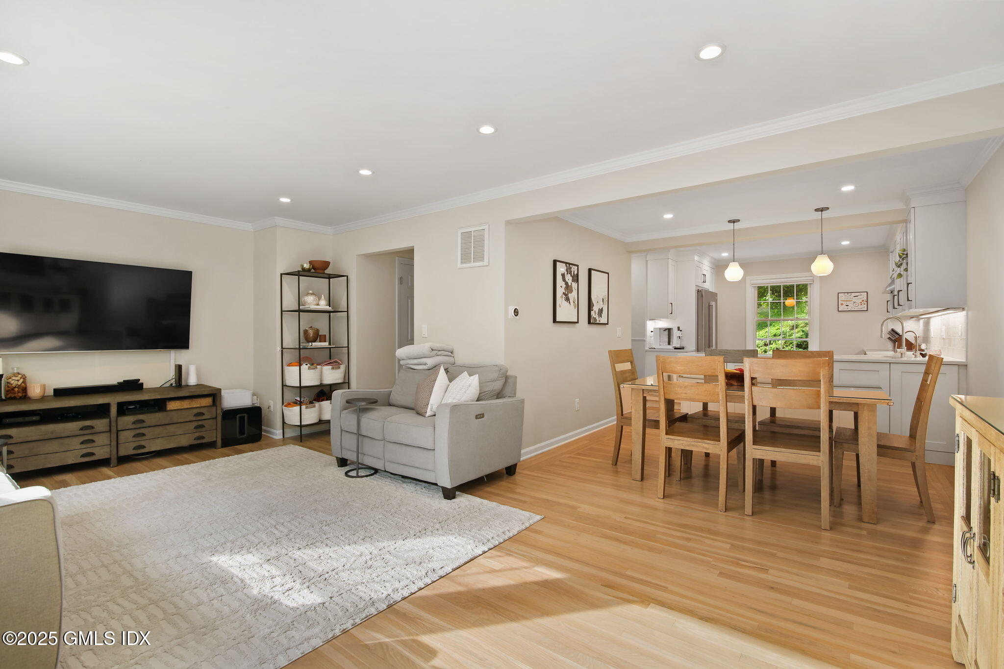 118 Greenwich Hills Drive, Greenwich