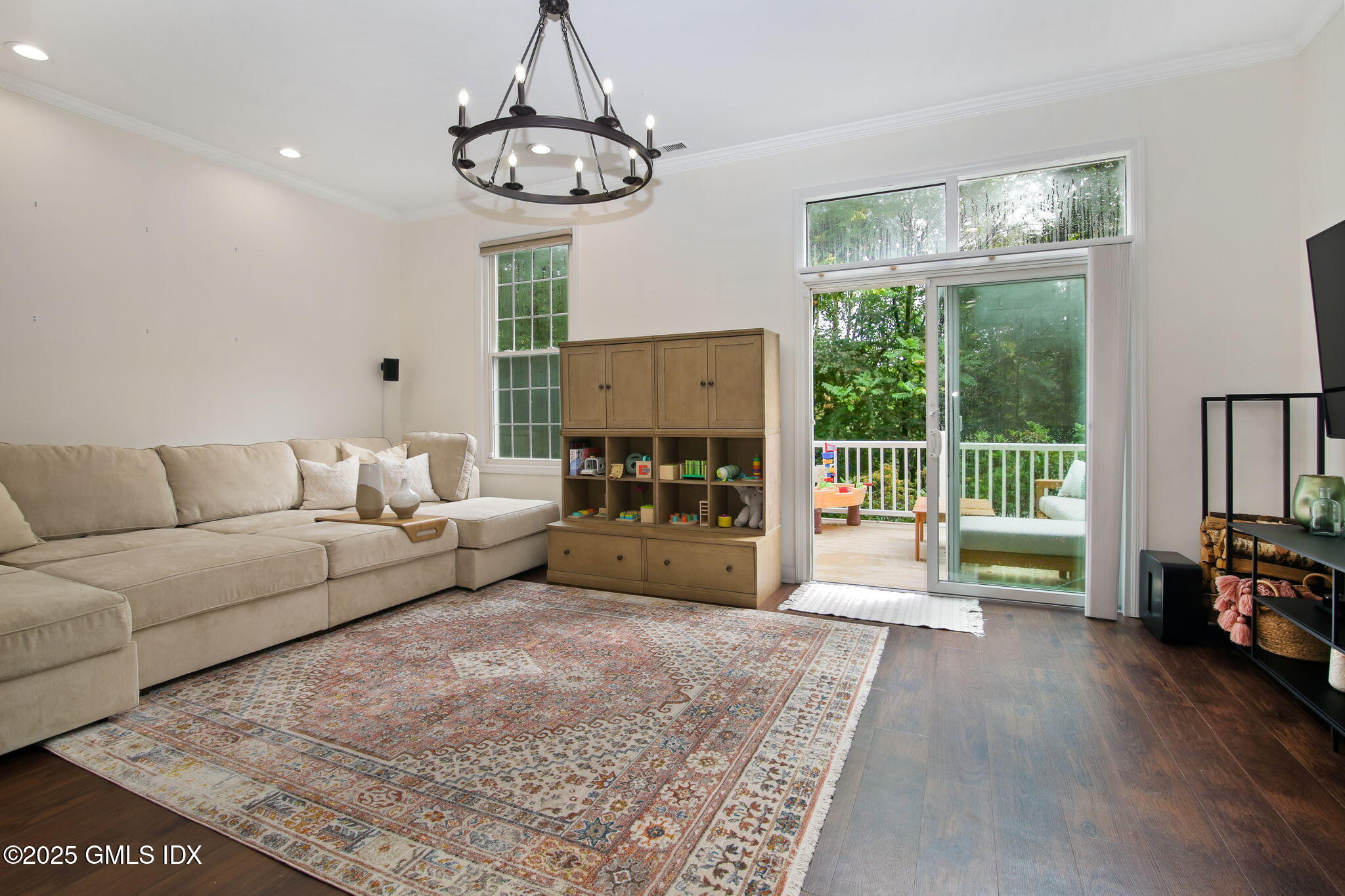 118 Greenwich Hills Drive, Greenwich