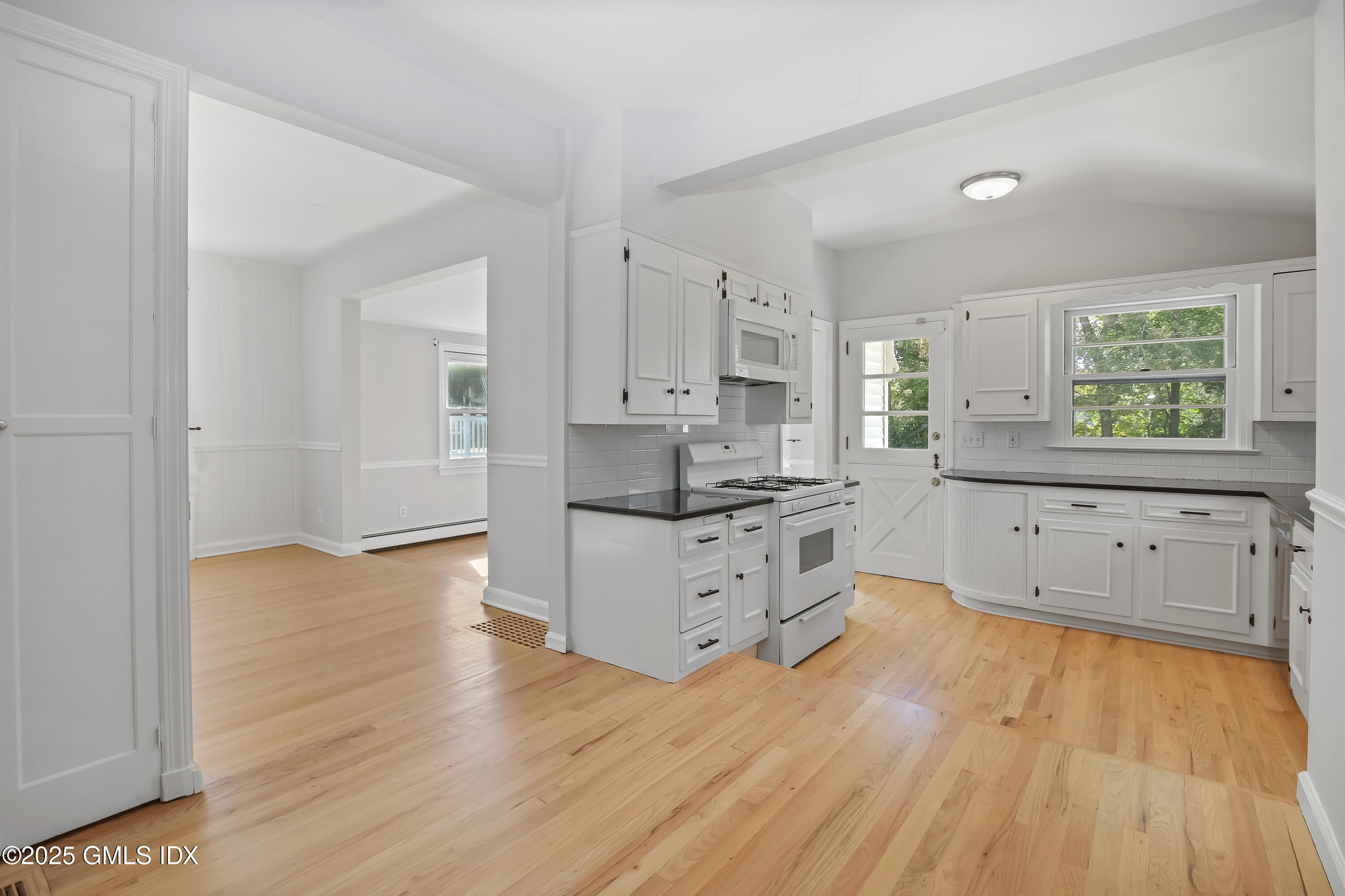 84 INDIAN FIELD Road