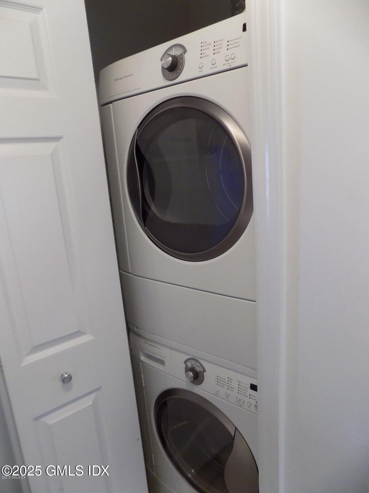 51 Forest Avenue, 77