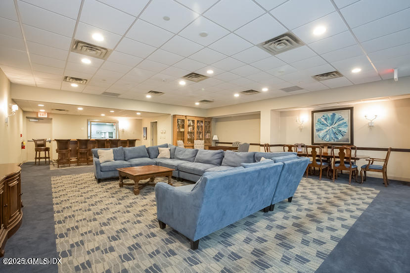 51 Forest Avenue, 77