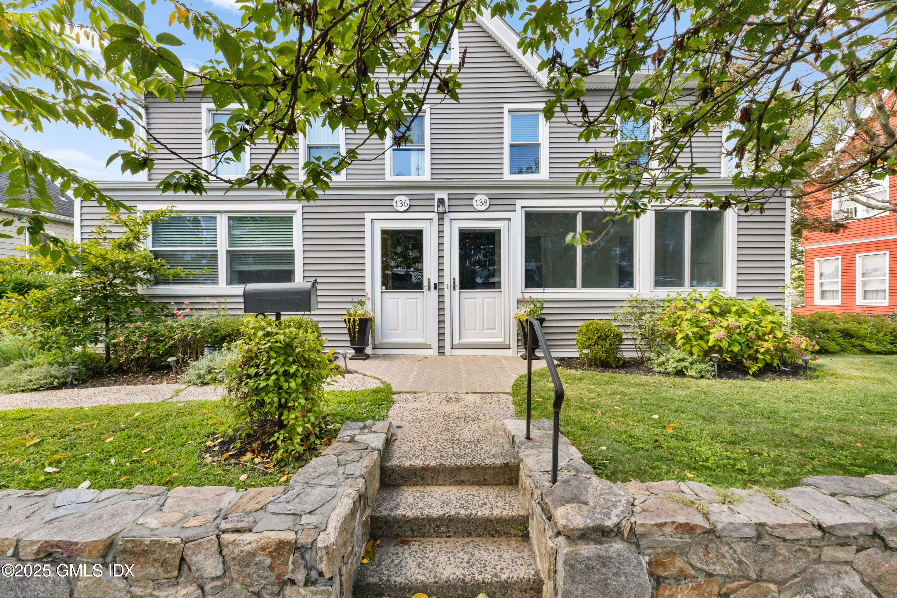 136 Henry Street, 138