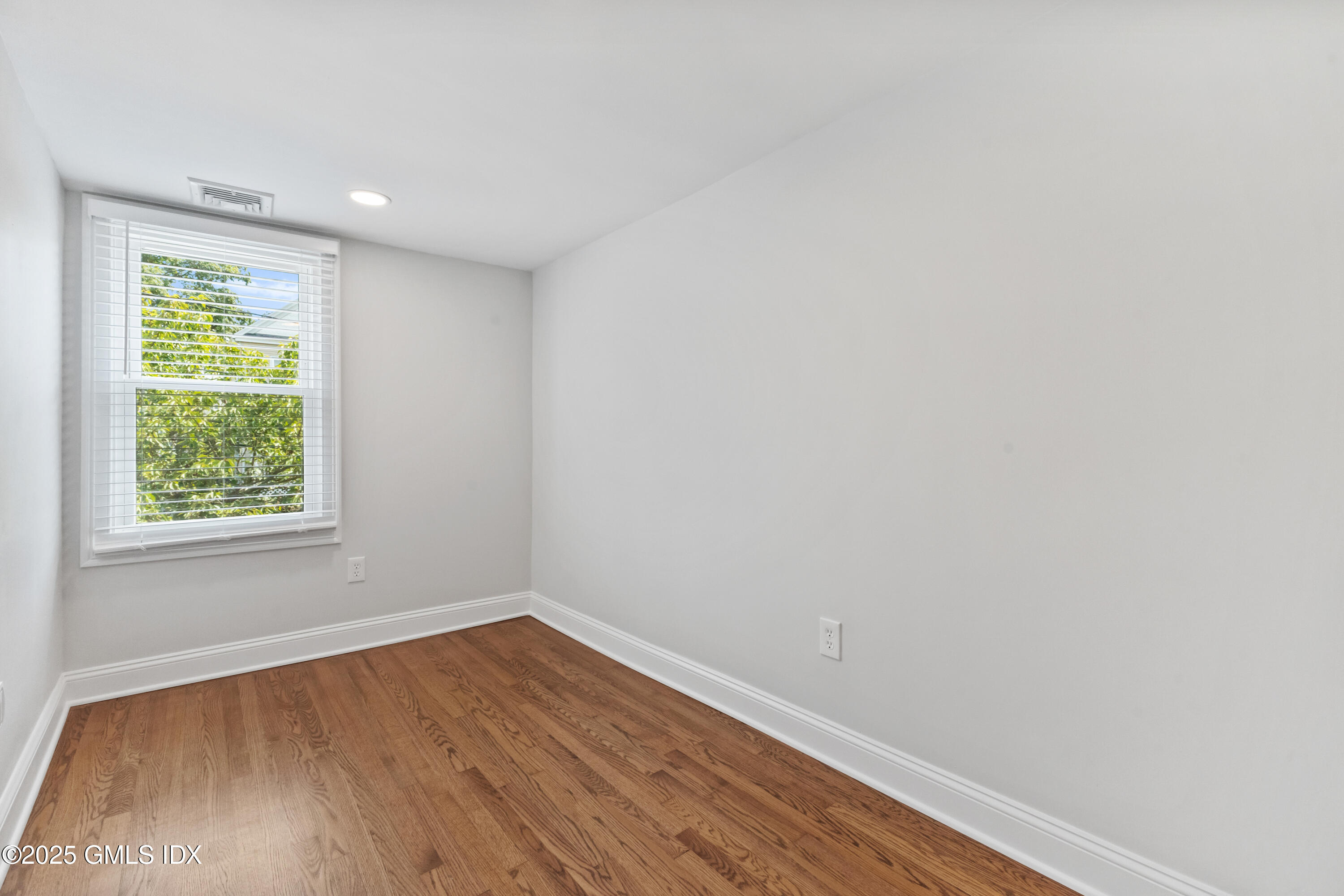 136 Henry Street, 138