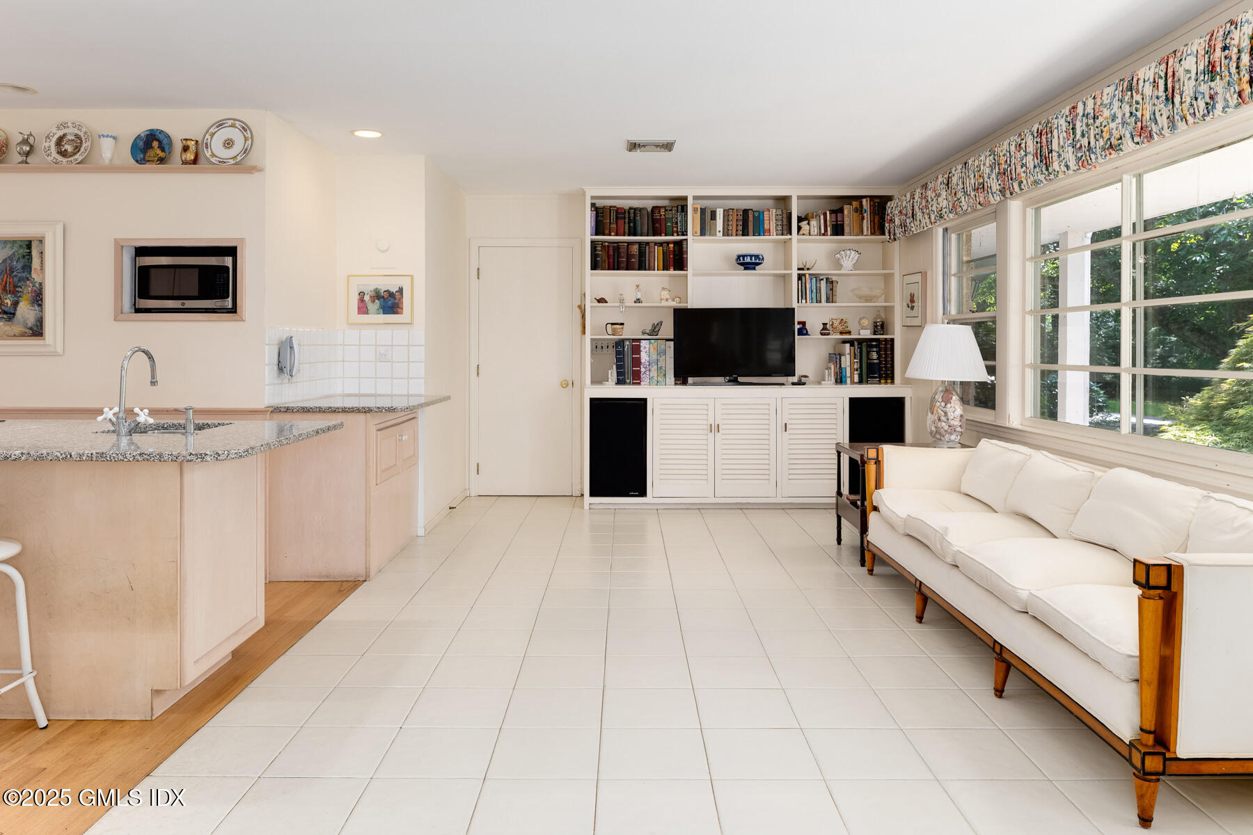 267 RIVERSVILLE Road