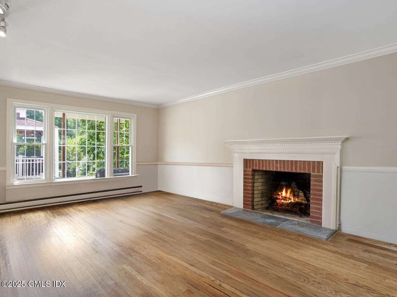 239 E Hunting Ridge Road