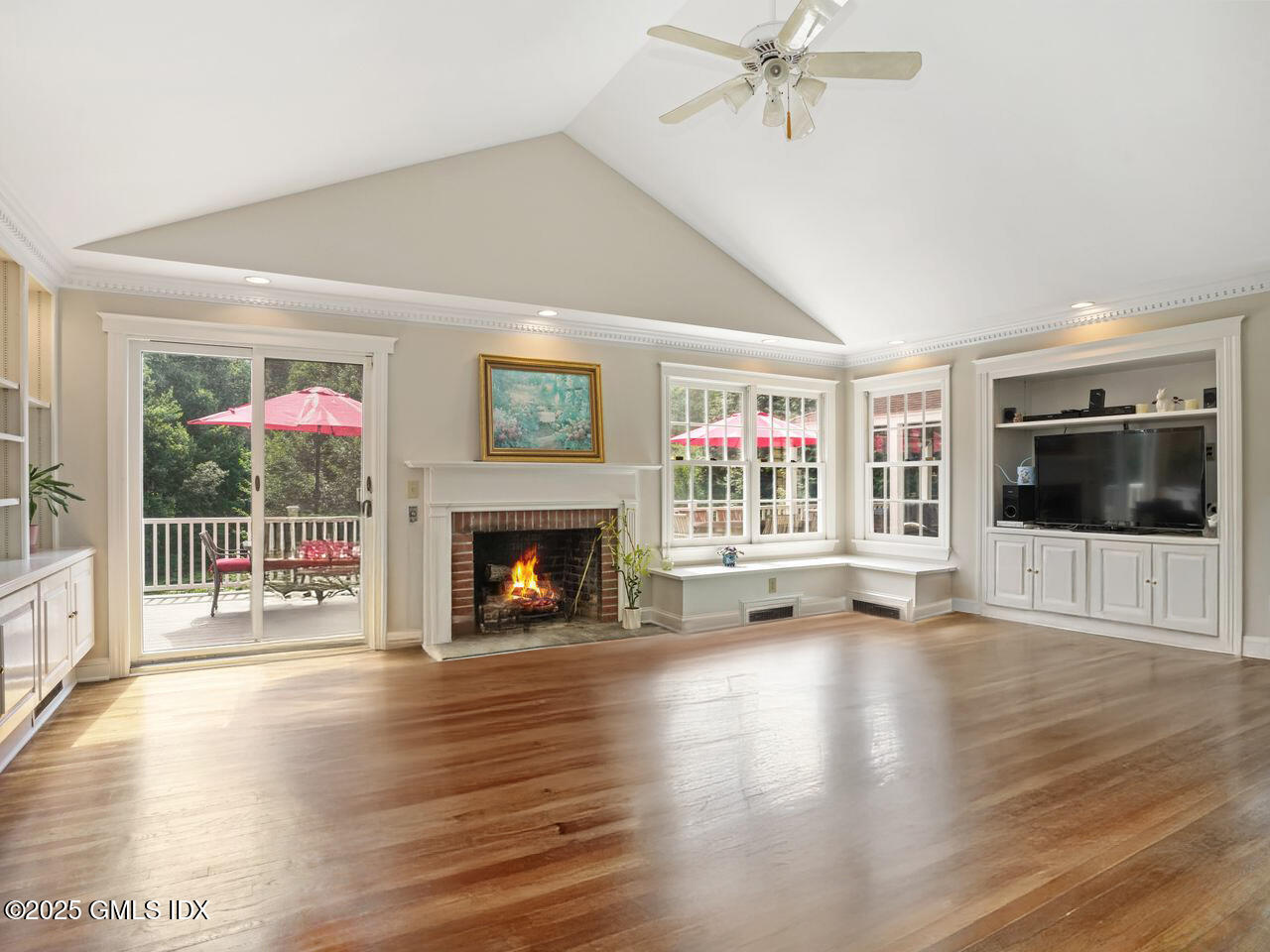 239 E Hunting Ridge Road