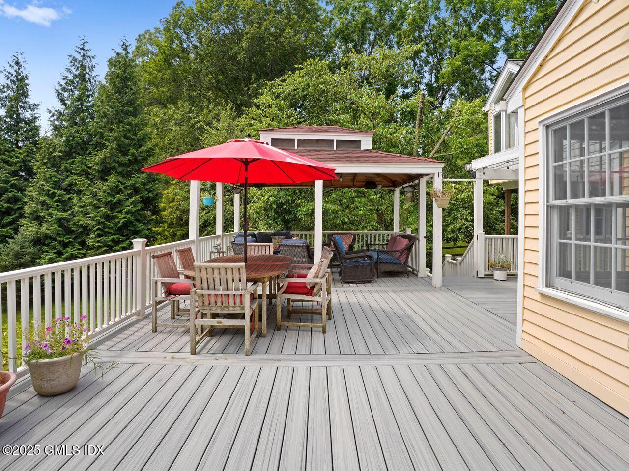 239 E Hunting Ridge Road