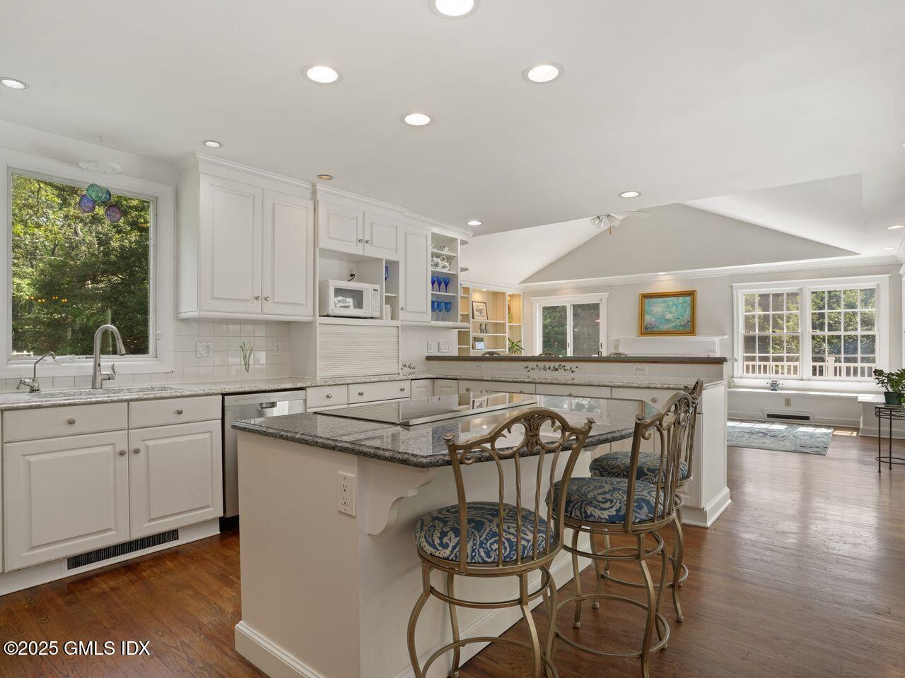 239 E Hunting Ridge Road