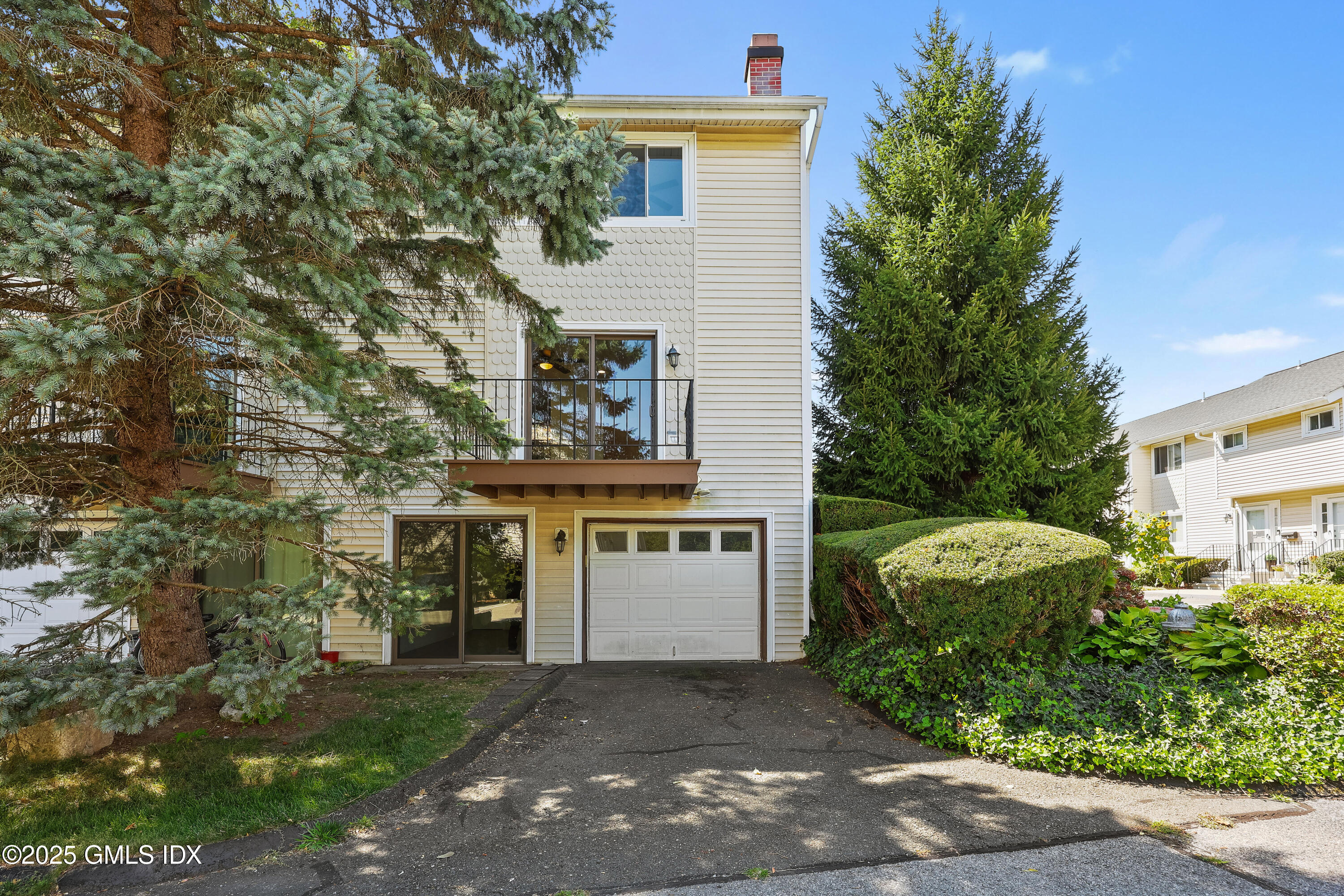 75 Cos Cob Avenue Unit: 14