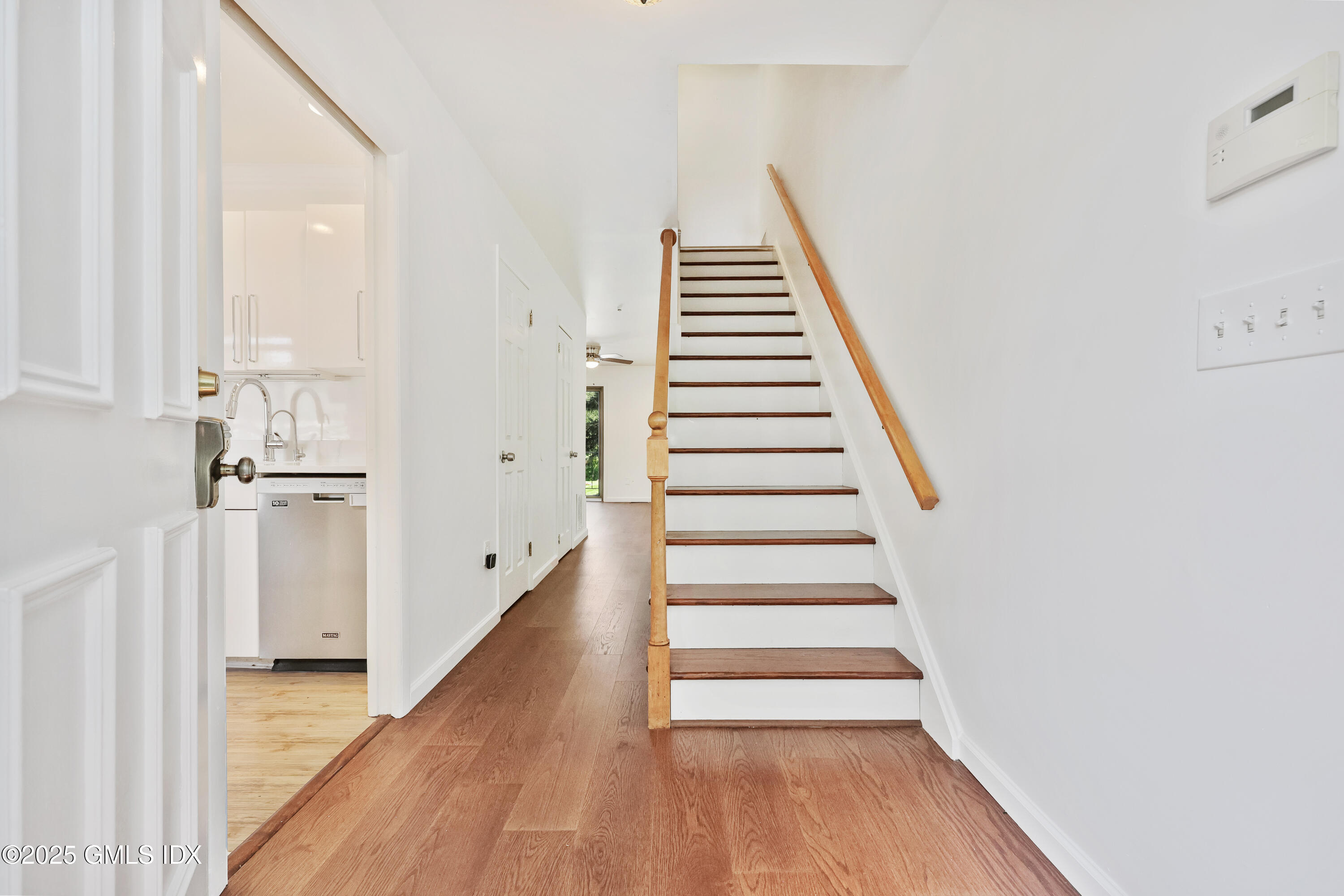 75 Cos Cob Avenue Unit: 14