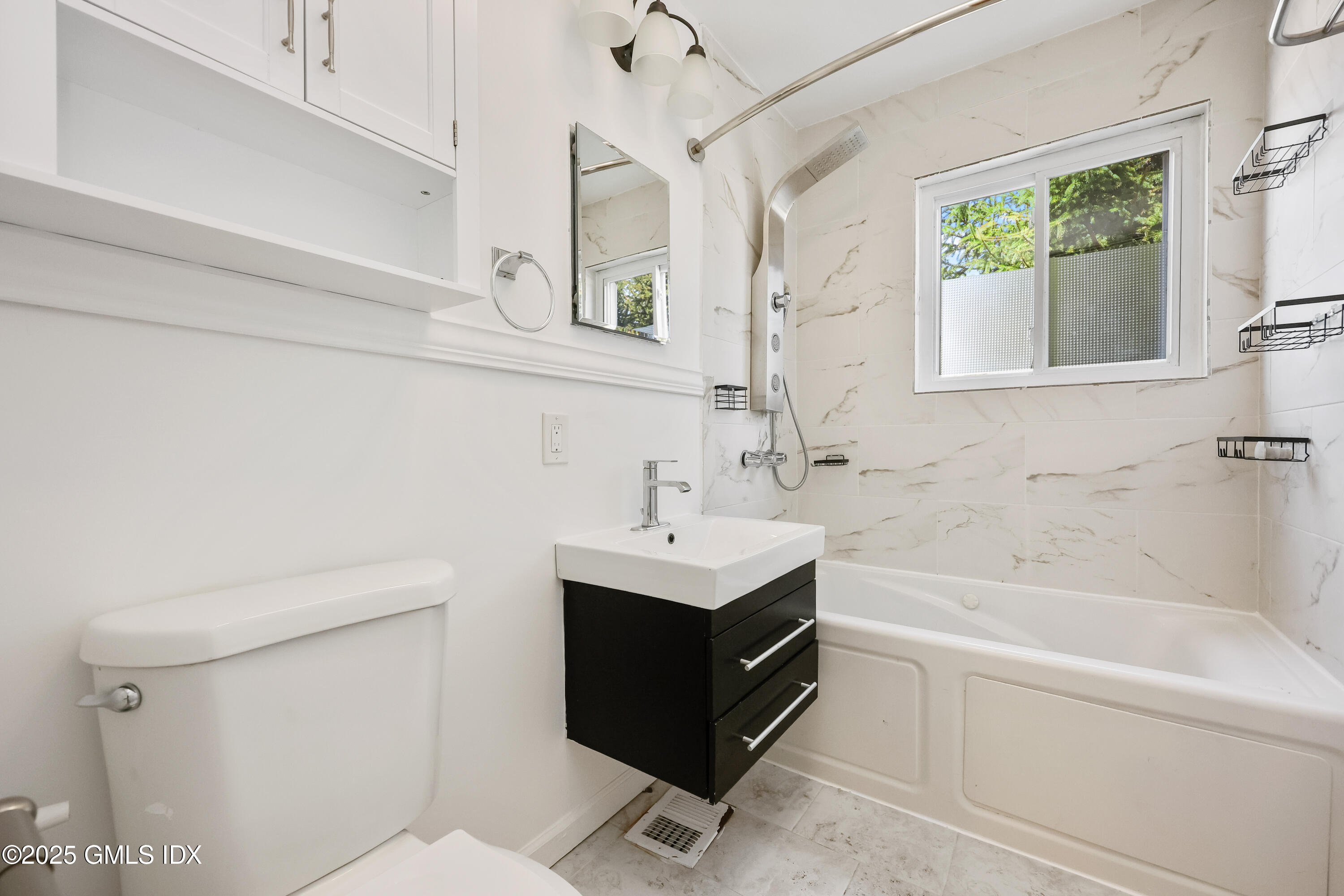 75 Cos Cob Avenue Unit: 14