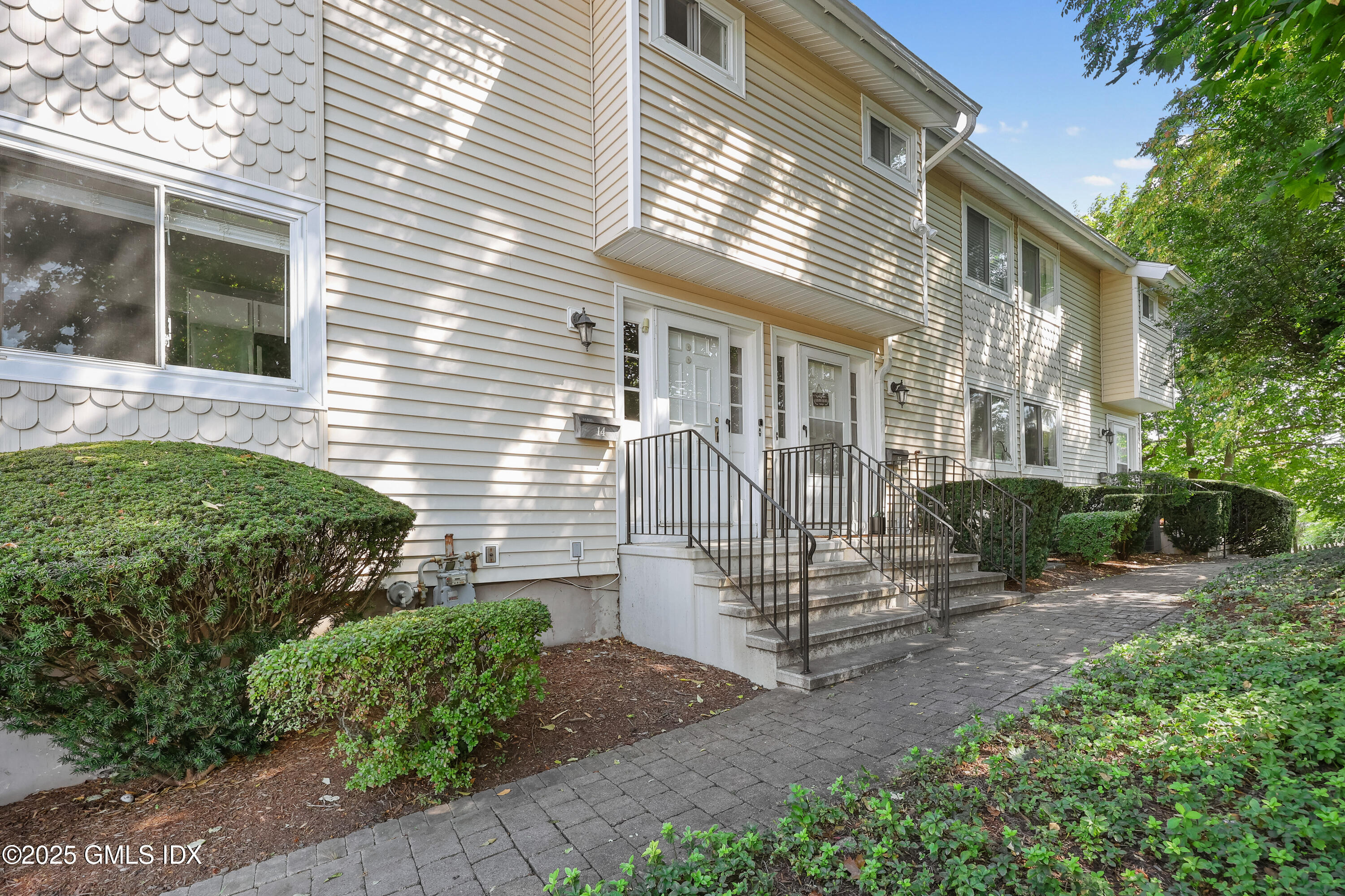 75 Cos Cob Avenue Unit: 14