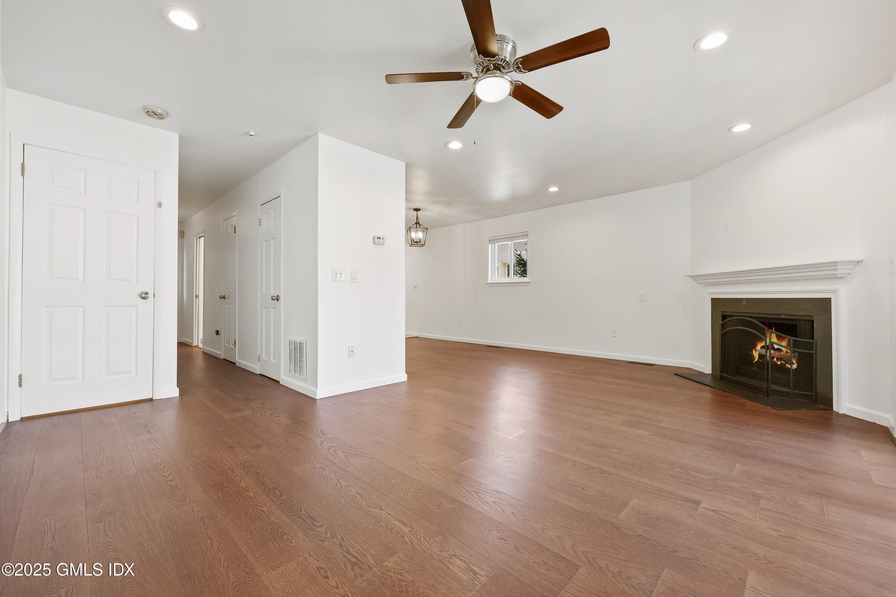 75 Cos Cob Avenue Unit: 14