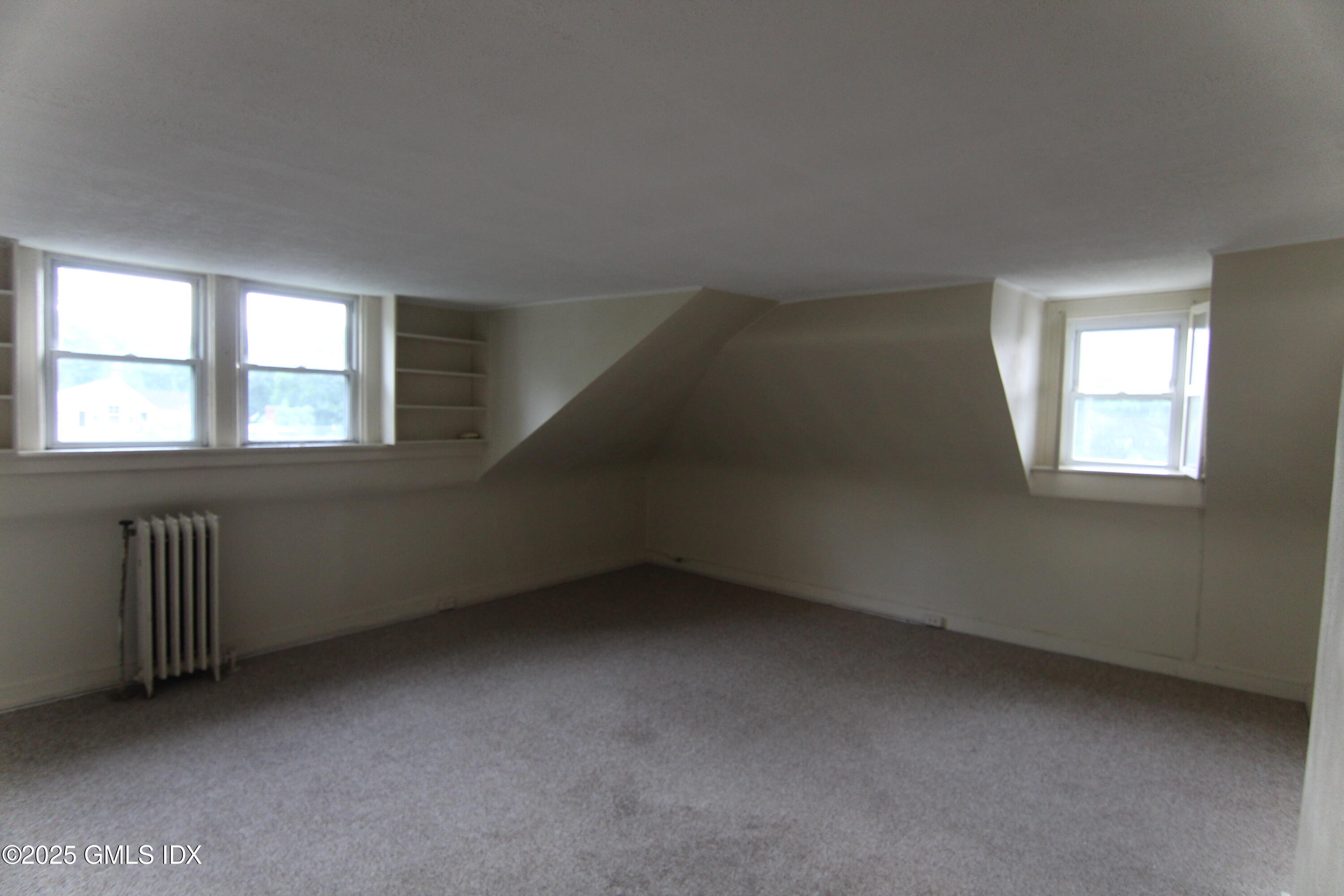 90 Riverside Avenue Unit: 4