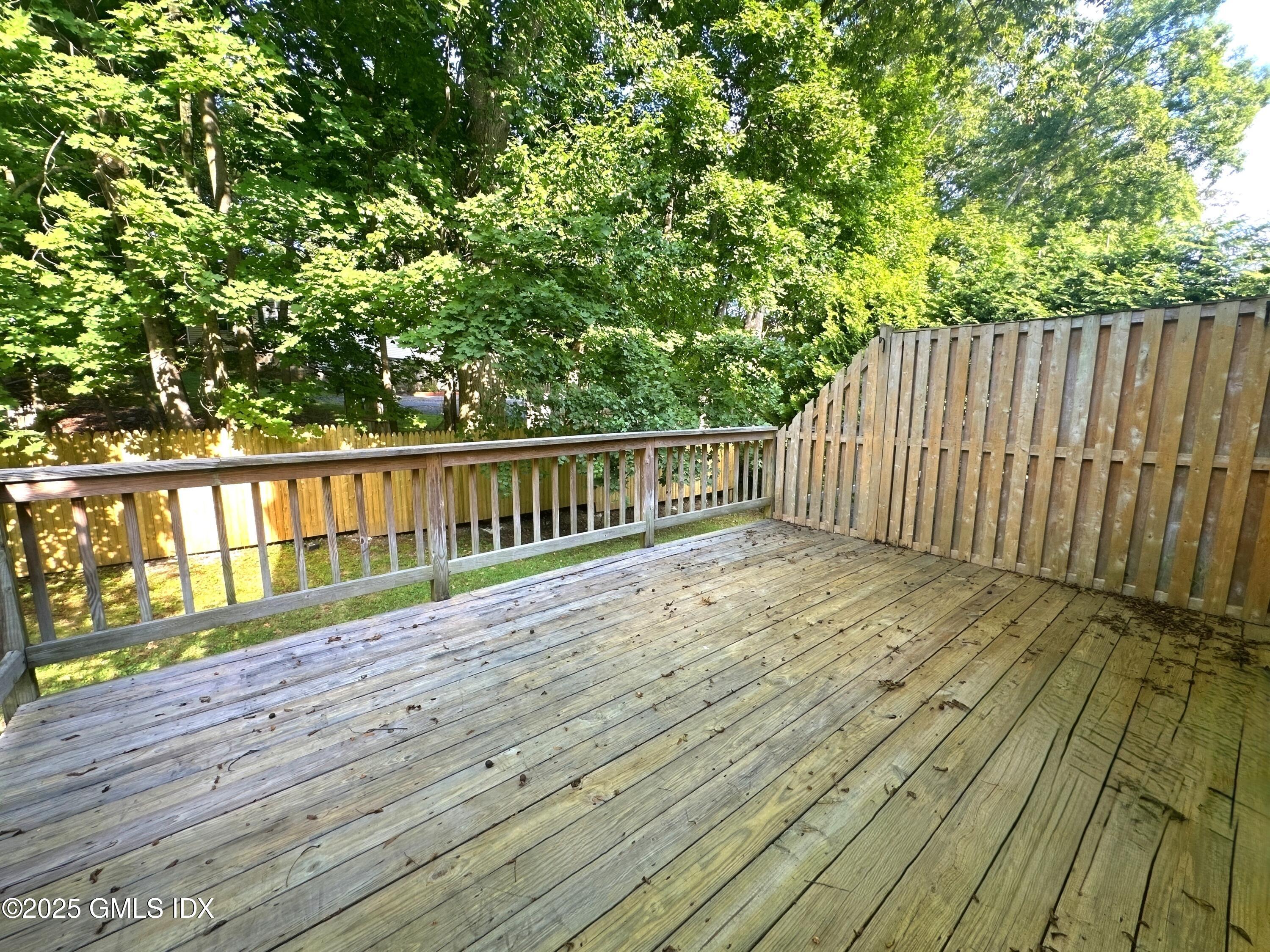 32 Decatur Street, 1