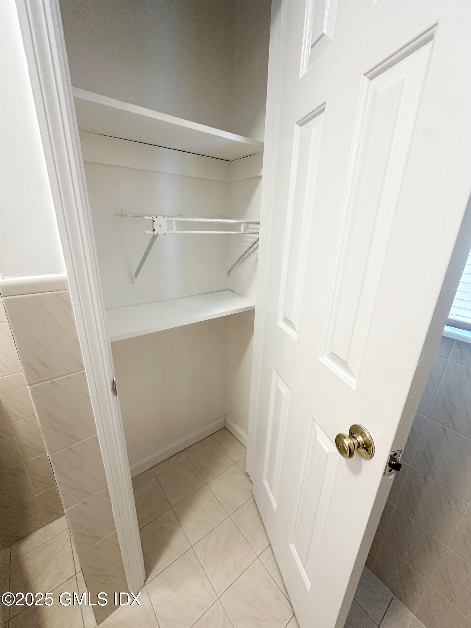 32 Decatur Street, 1