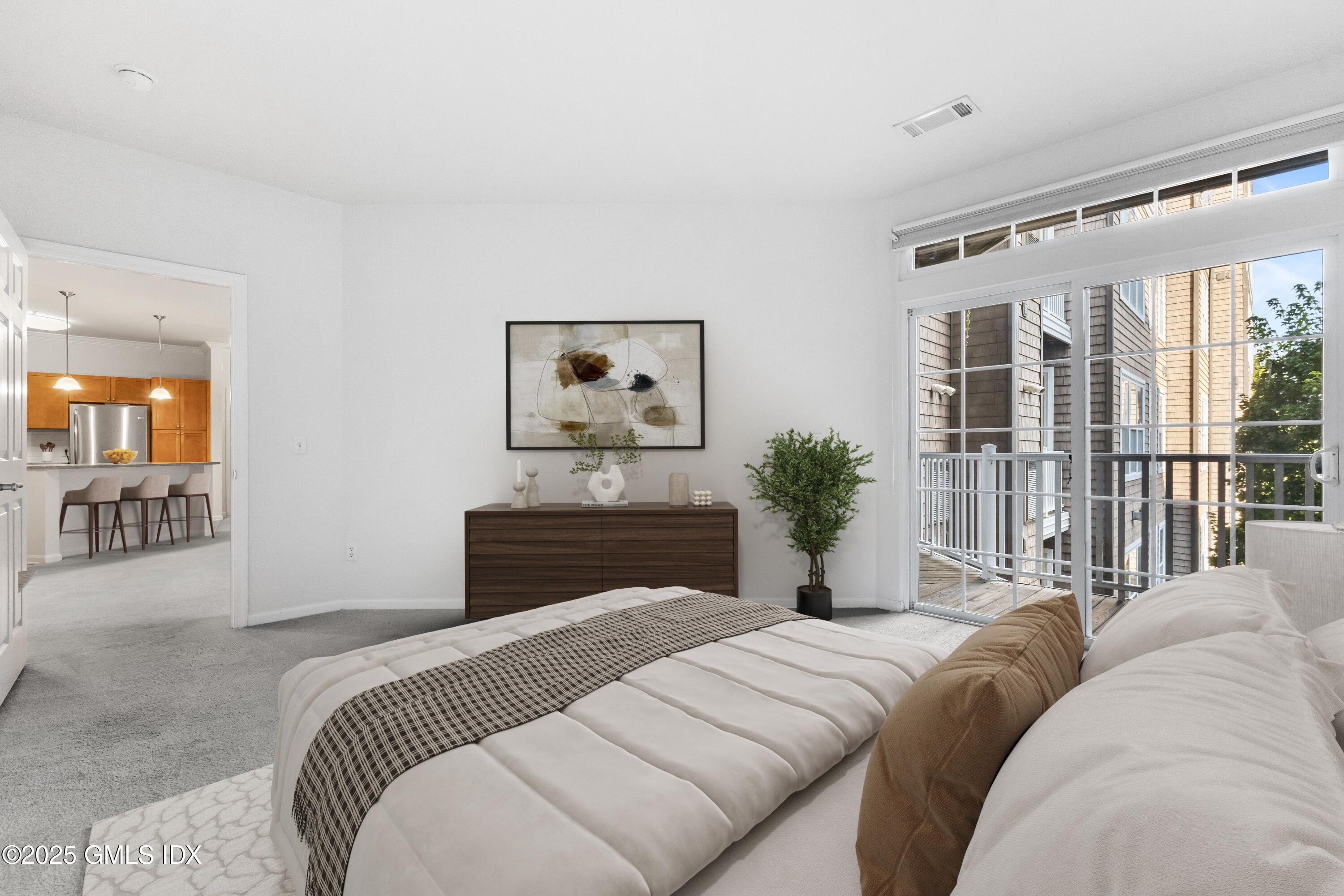 850 E Main Street, 322