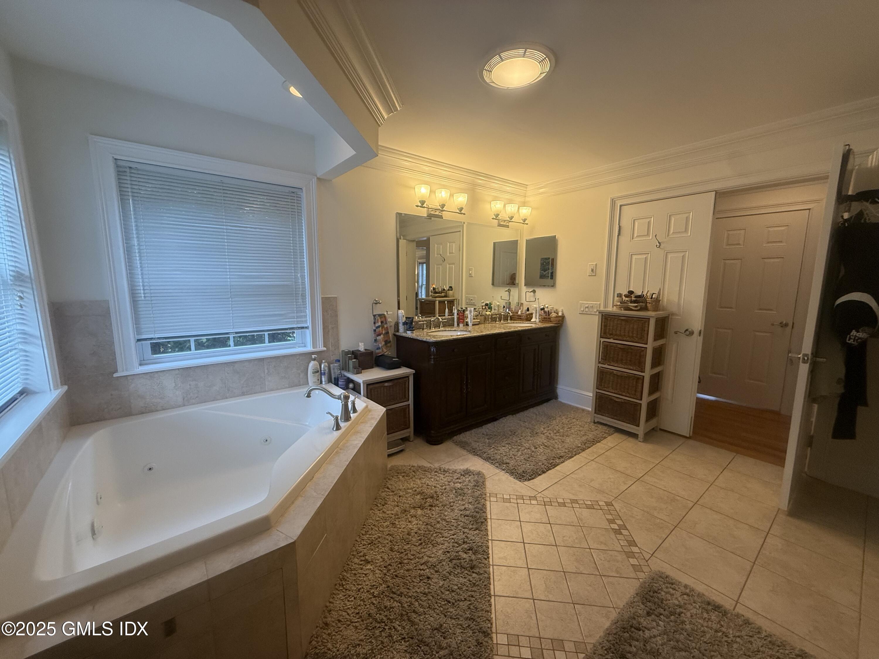 24 BUENA VISTA Drive