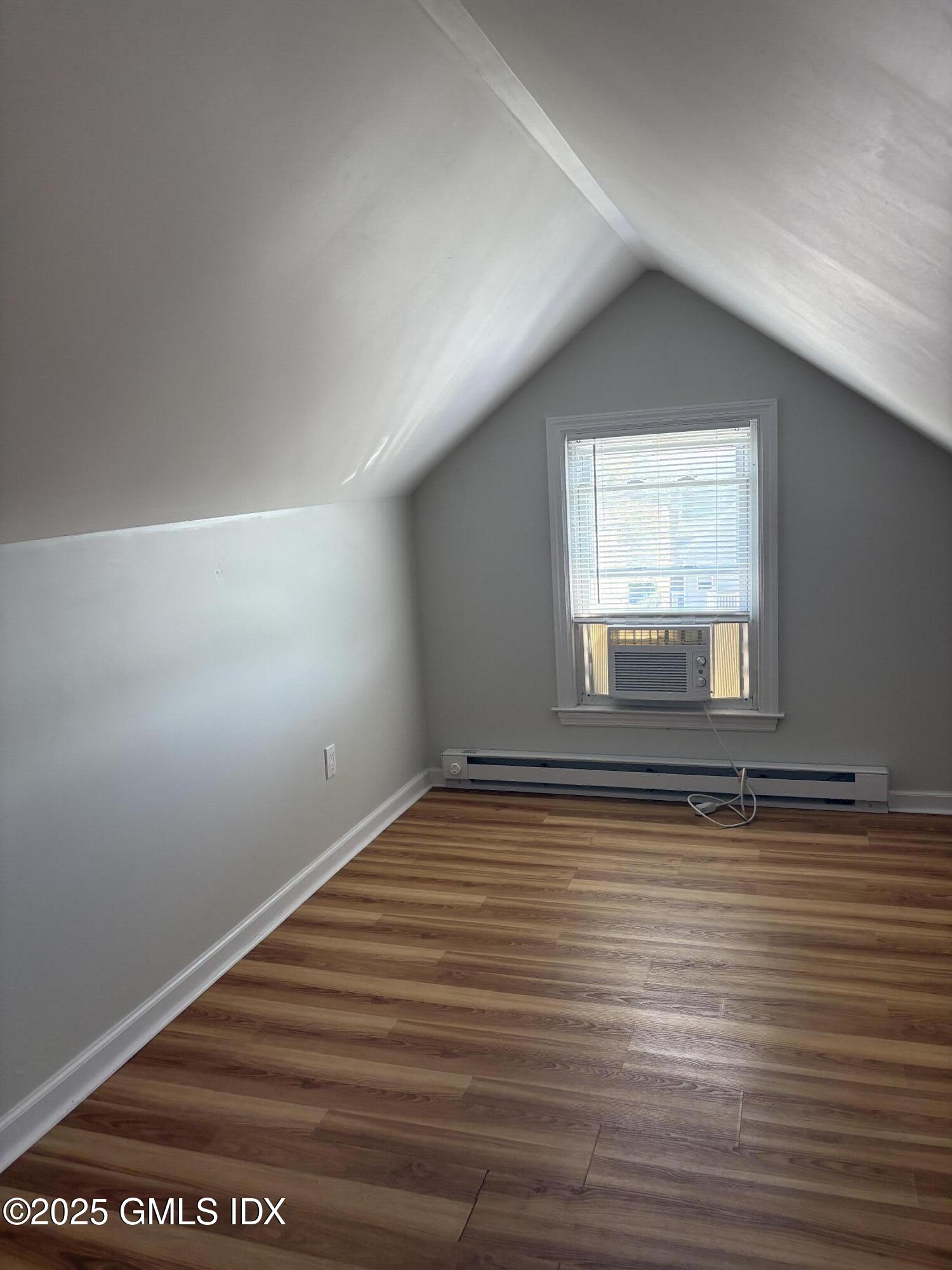 225 Hamilton Avenue, 3