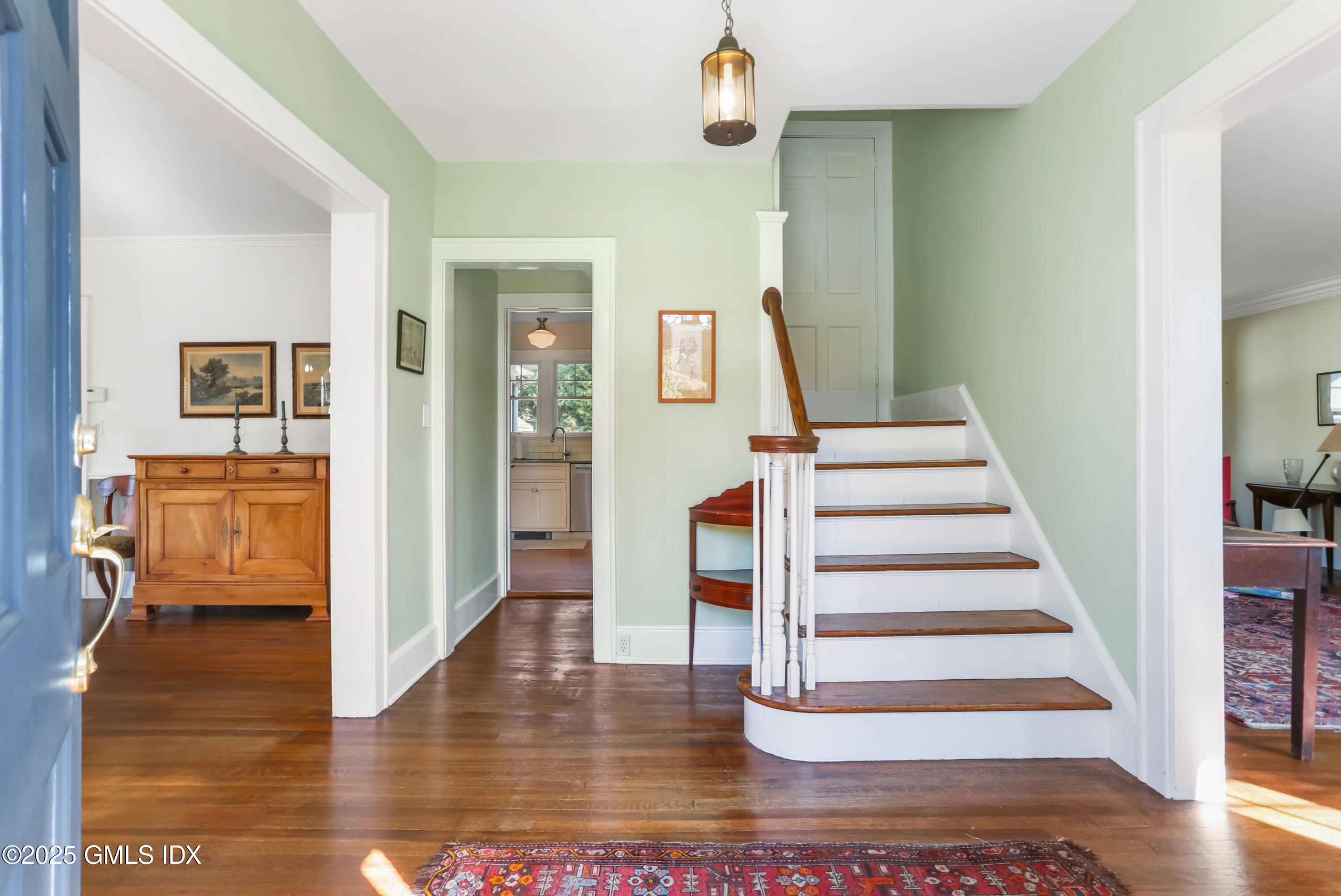 38 VAN RENSSELAER Avenue