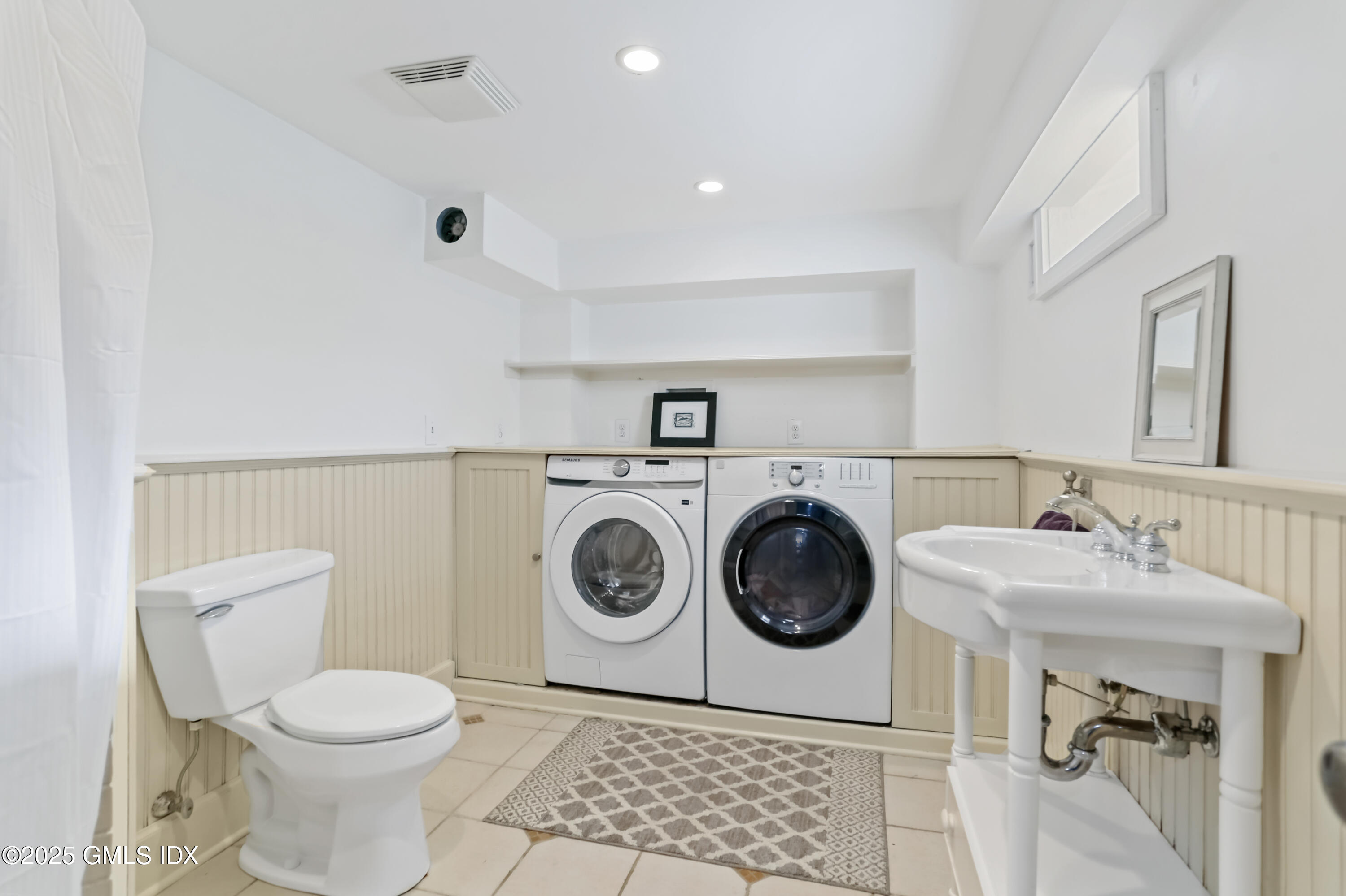 38 VAN RENSSELAER Avenue