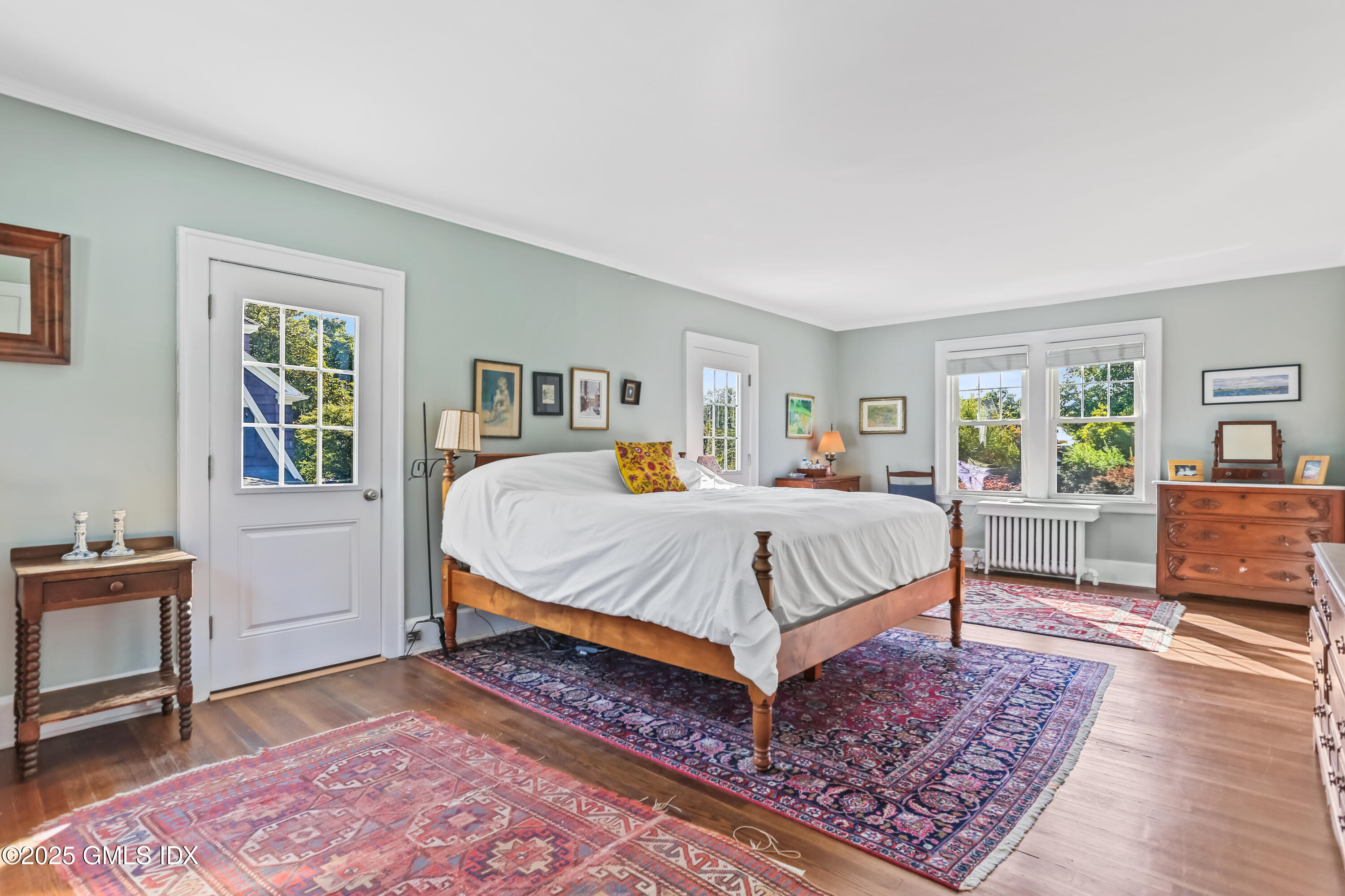 38 VAN RENSSELAER Avenue