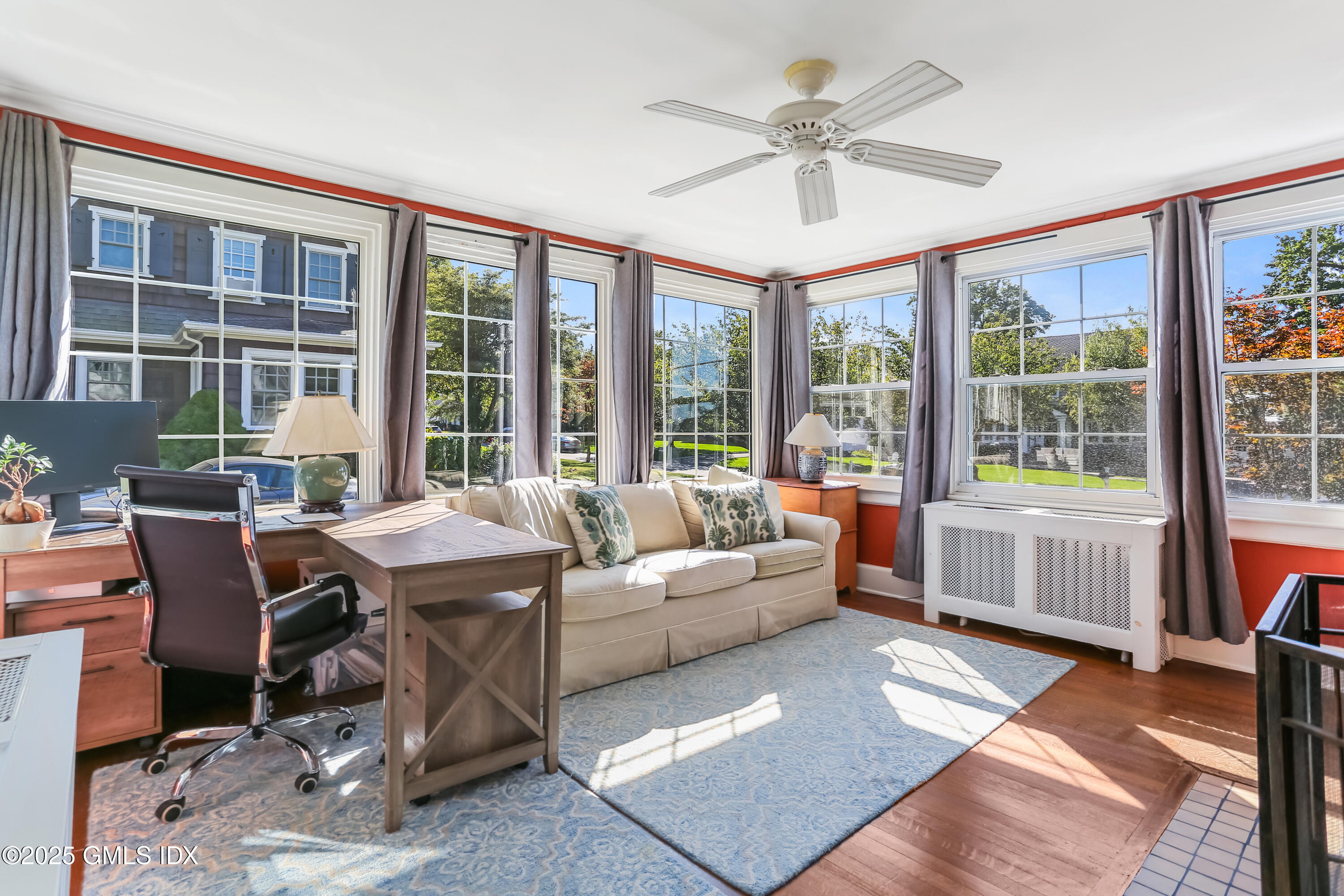 38 VAN RENSSELAER Avenue