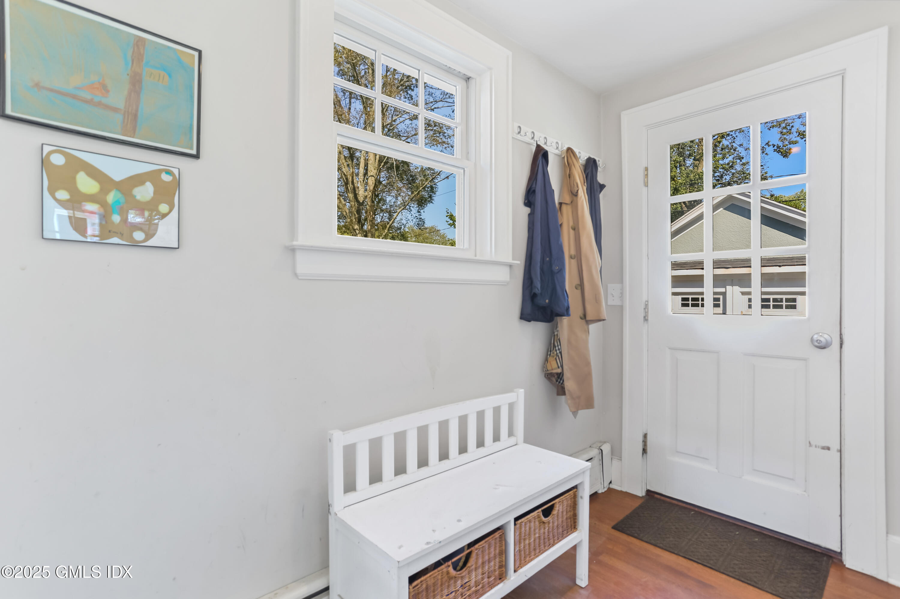 38 VAN RENSSELAER Avenue