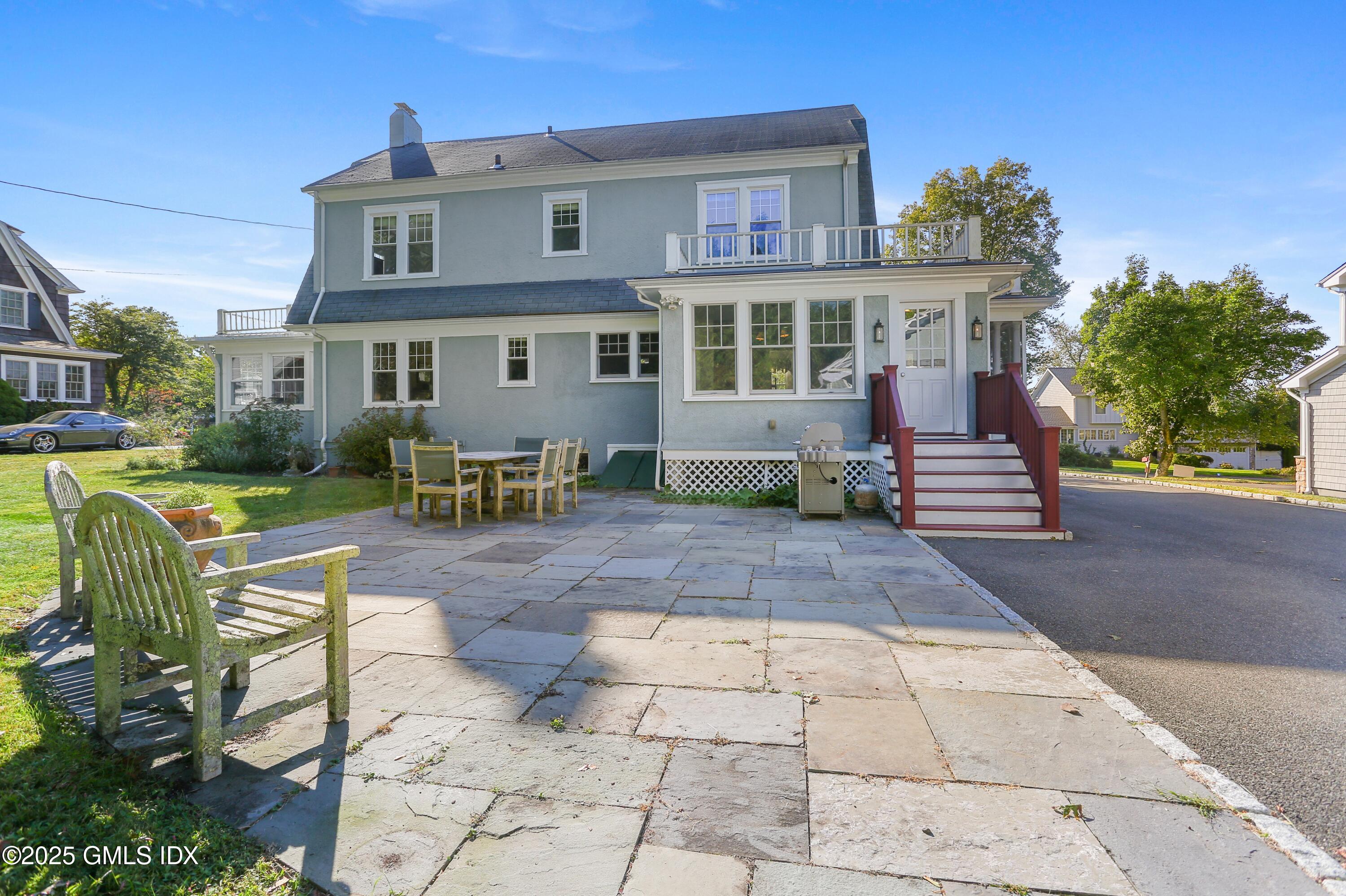 38 VAN RENSSELAER Avenue