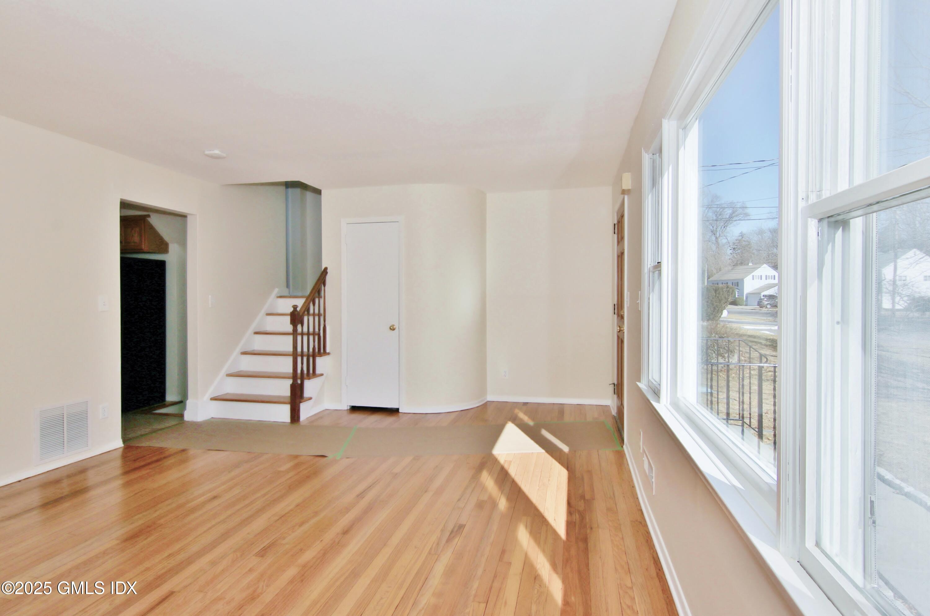 23 Amherst Road, Riverside