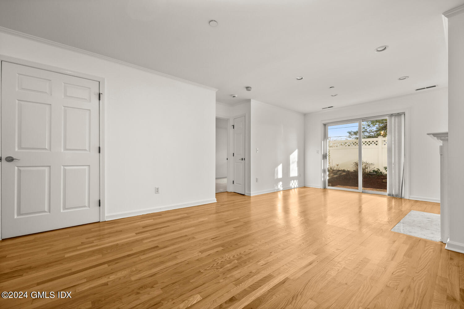 51 Forest Avenue, 82, Old Greenwich Unit: 82