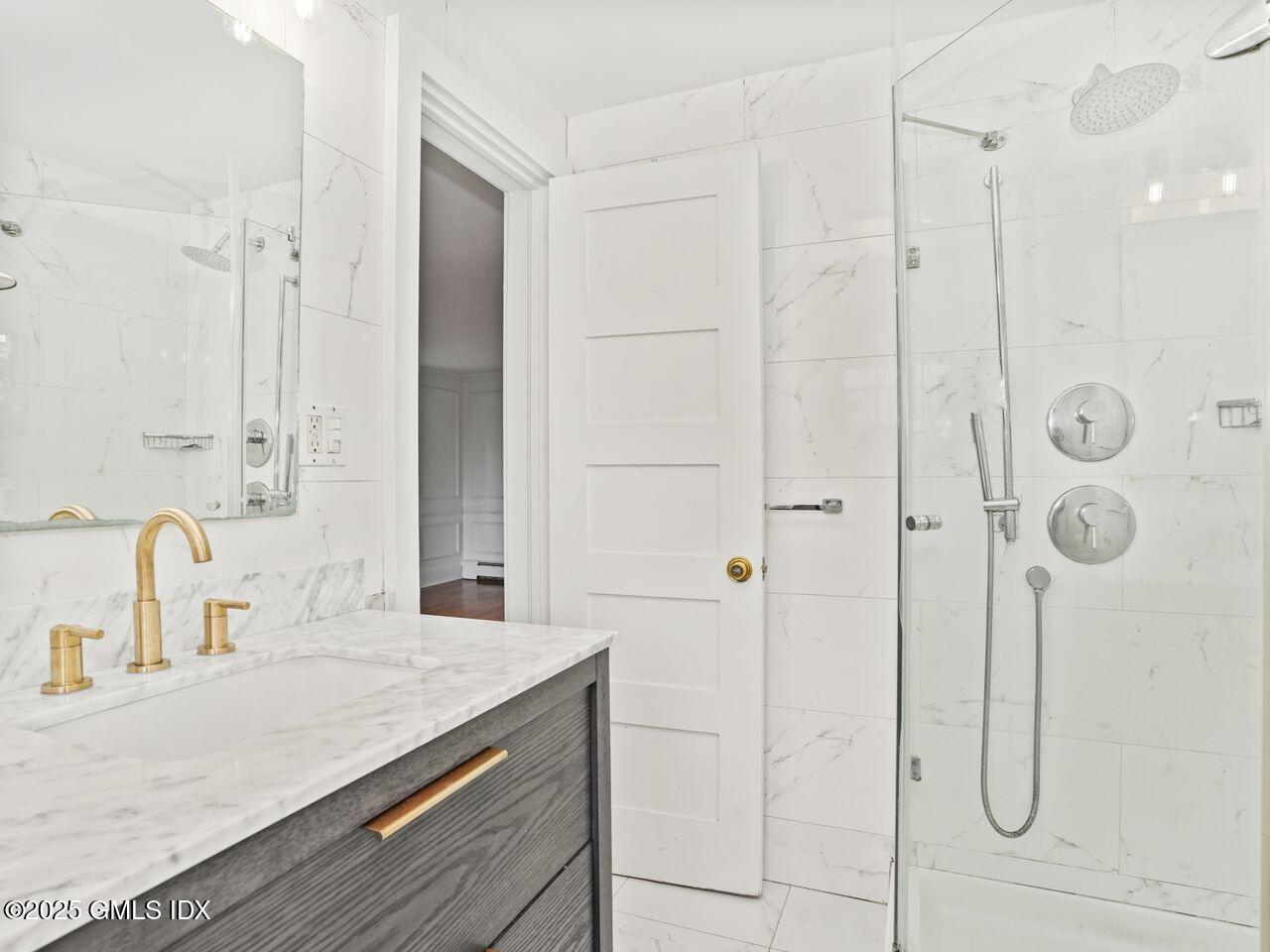 7 Sound View Terrace, Greenwich