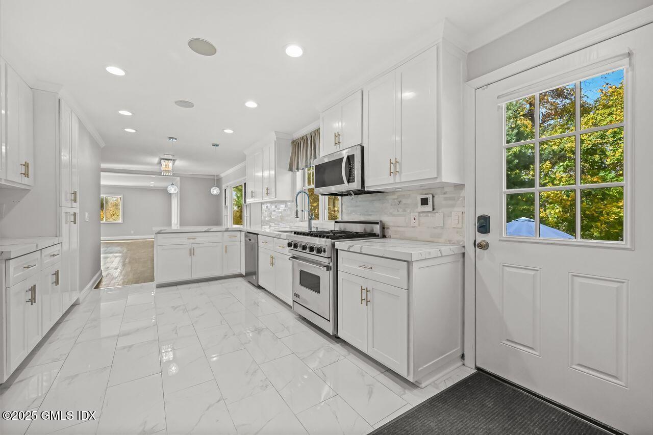 233 Palmer Hill Road