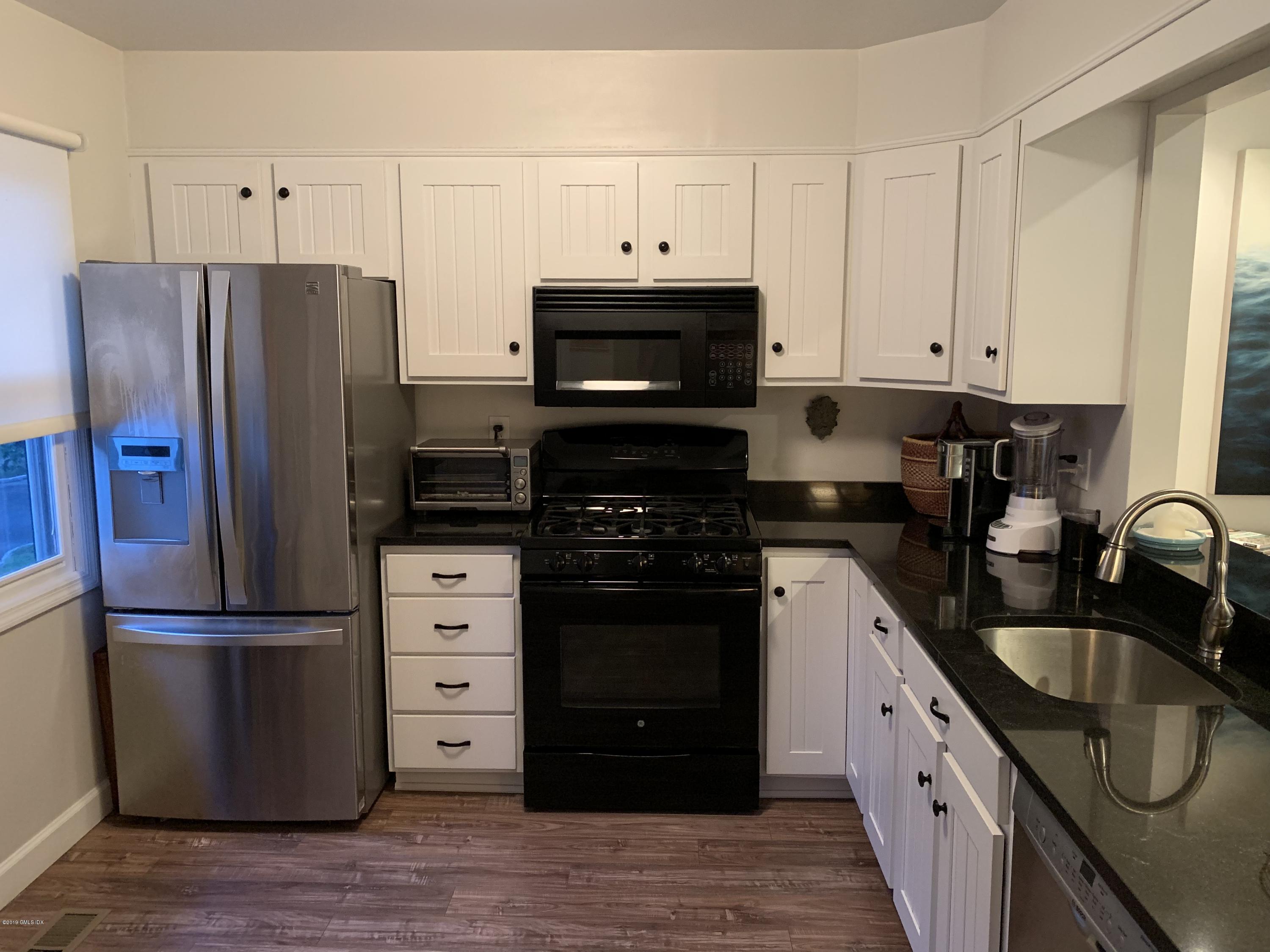 213 River Road Extension B