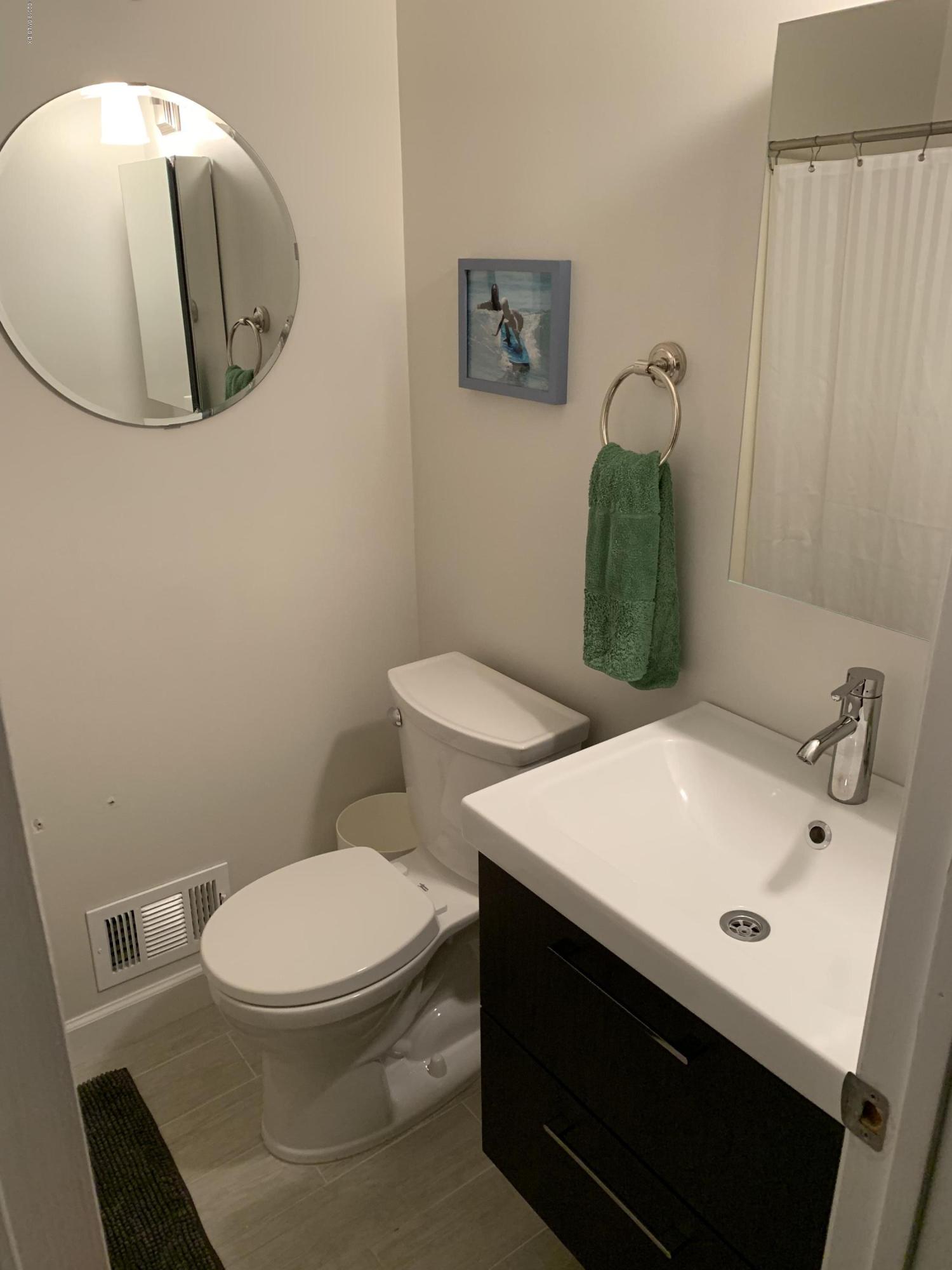 213 River Road Extension B