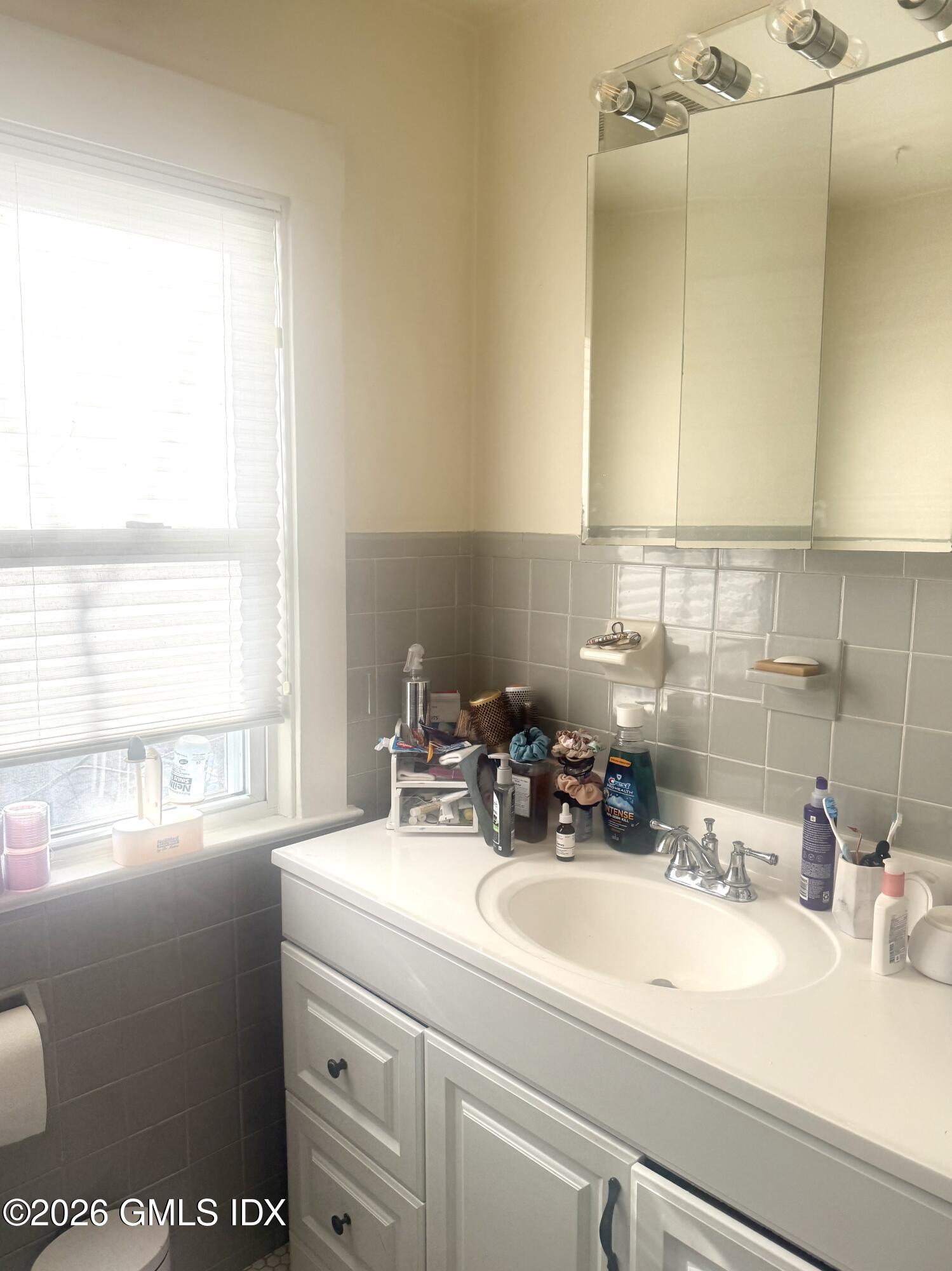 305 Milbank Avenue 3